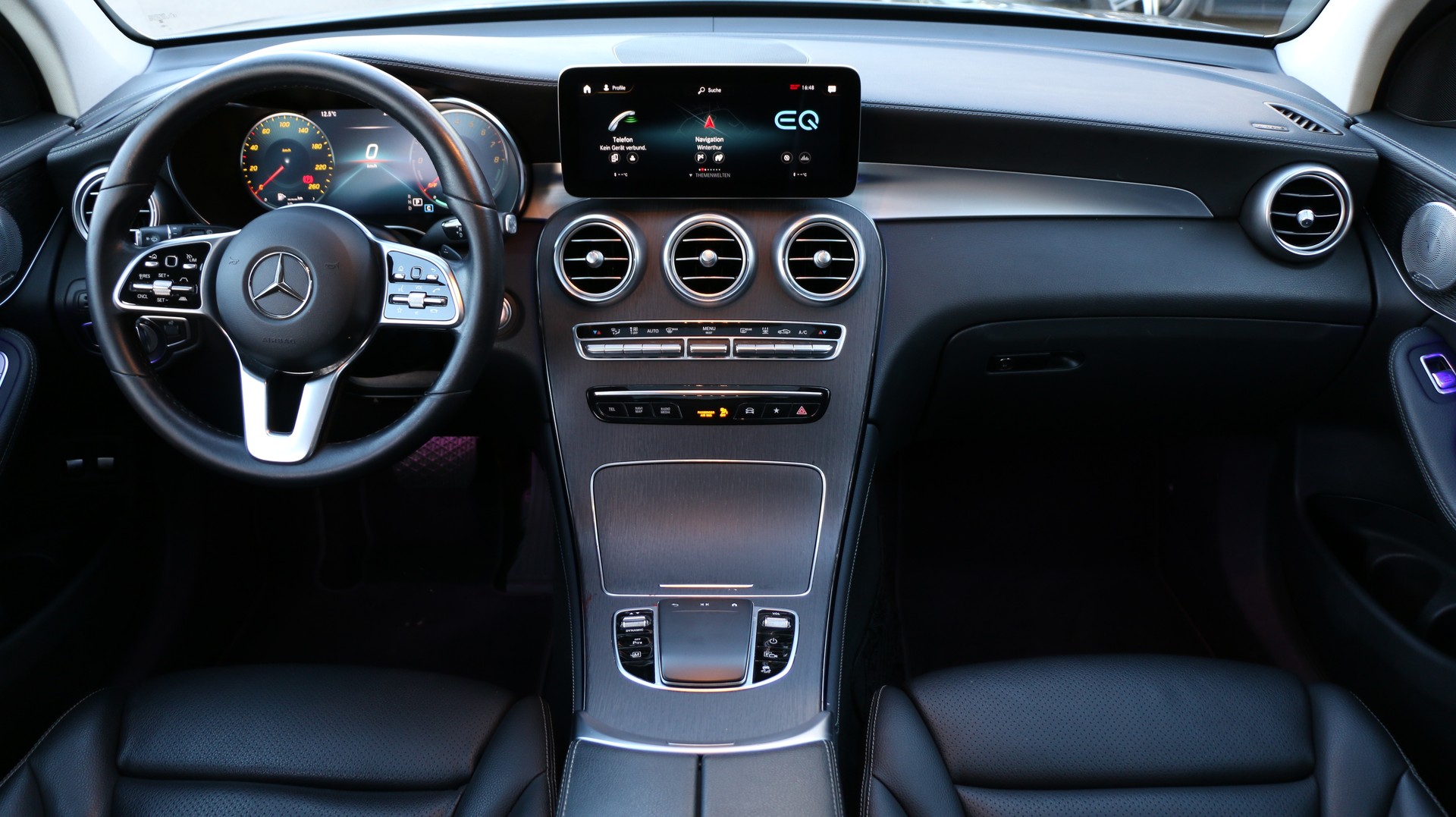MERCEDES-BENZ GLC 300 e 4Matic-image-14