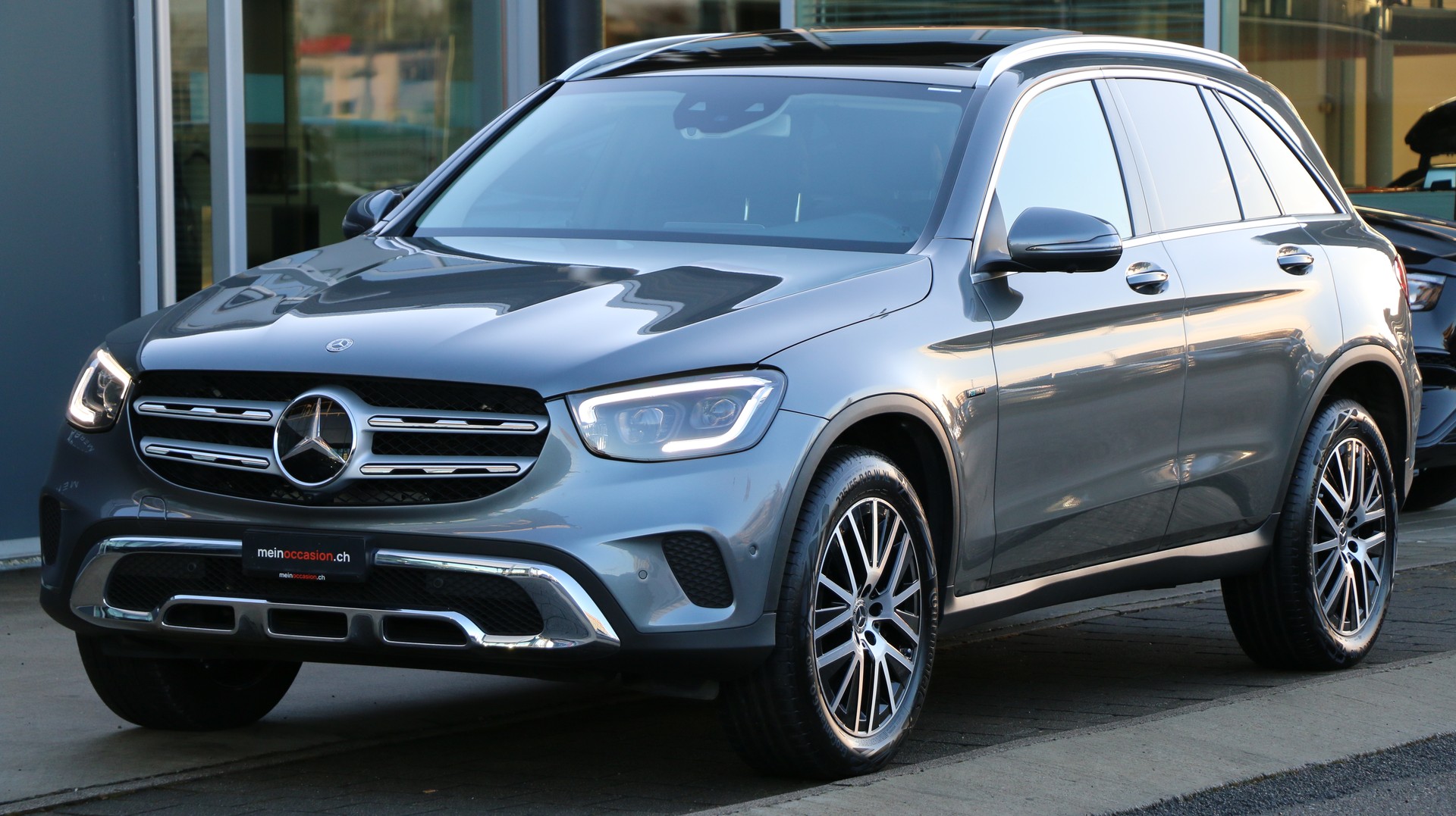 MERCEDES-BENZ GLC 300 e 4Matic-image-1