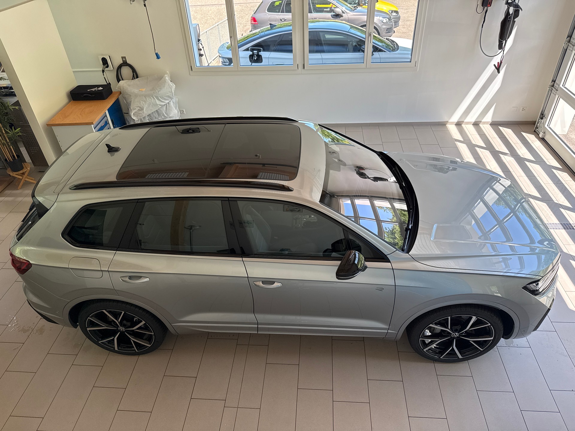 VW Touareg 3.0 TDI Aut 286PS R-Line United-image-11