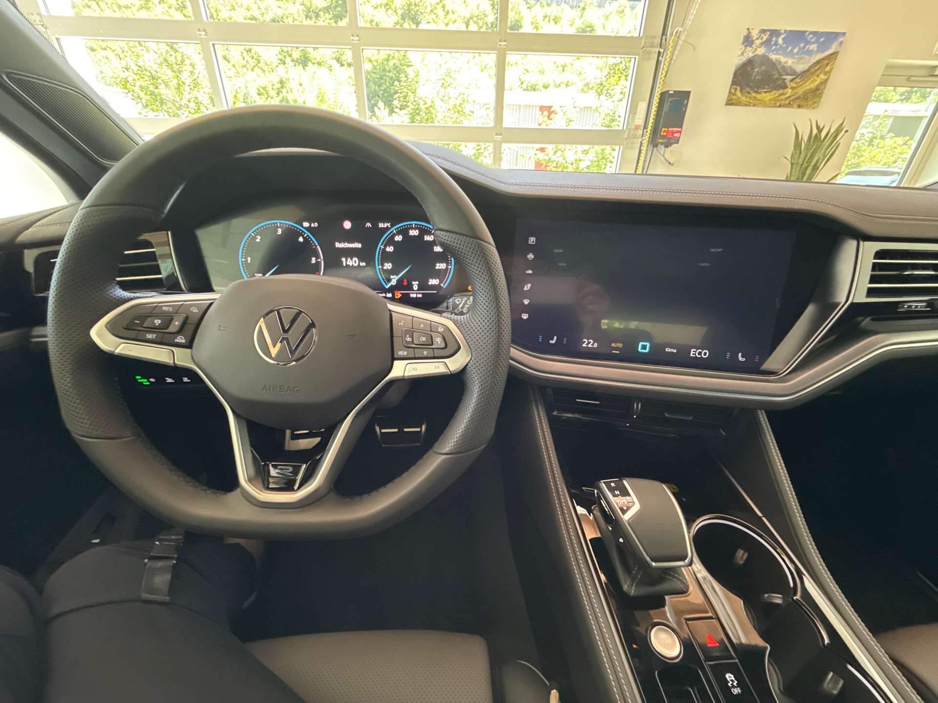 VW Touareg 3.0 TDI Aut 286PS R-Line United-image-7