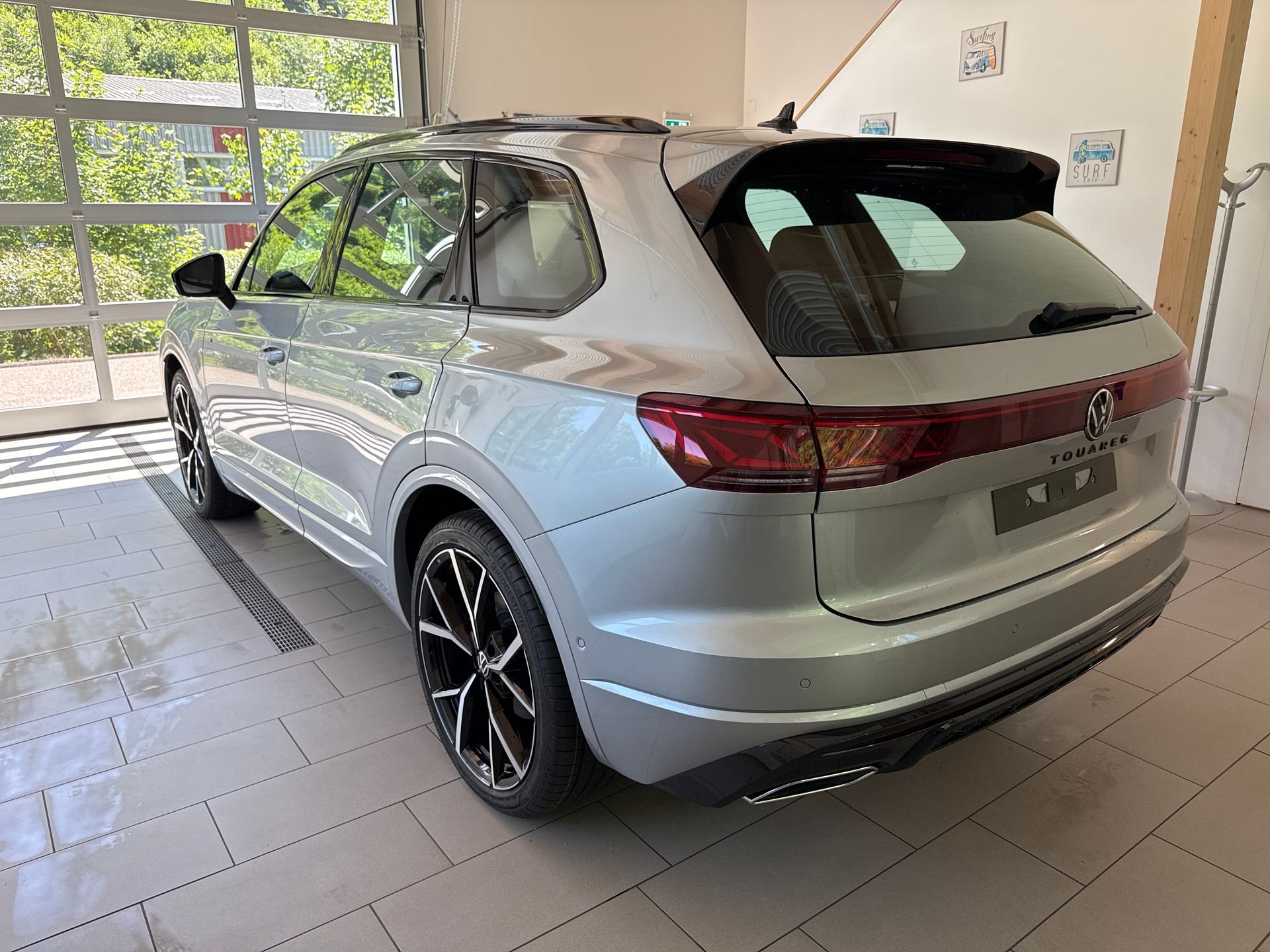 VW Touareg 3.0 TDI Aut 286PS R-Line United-image-2