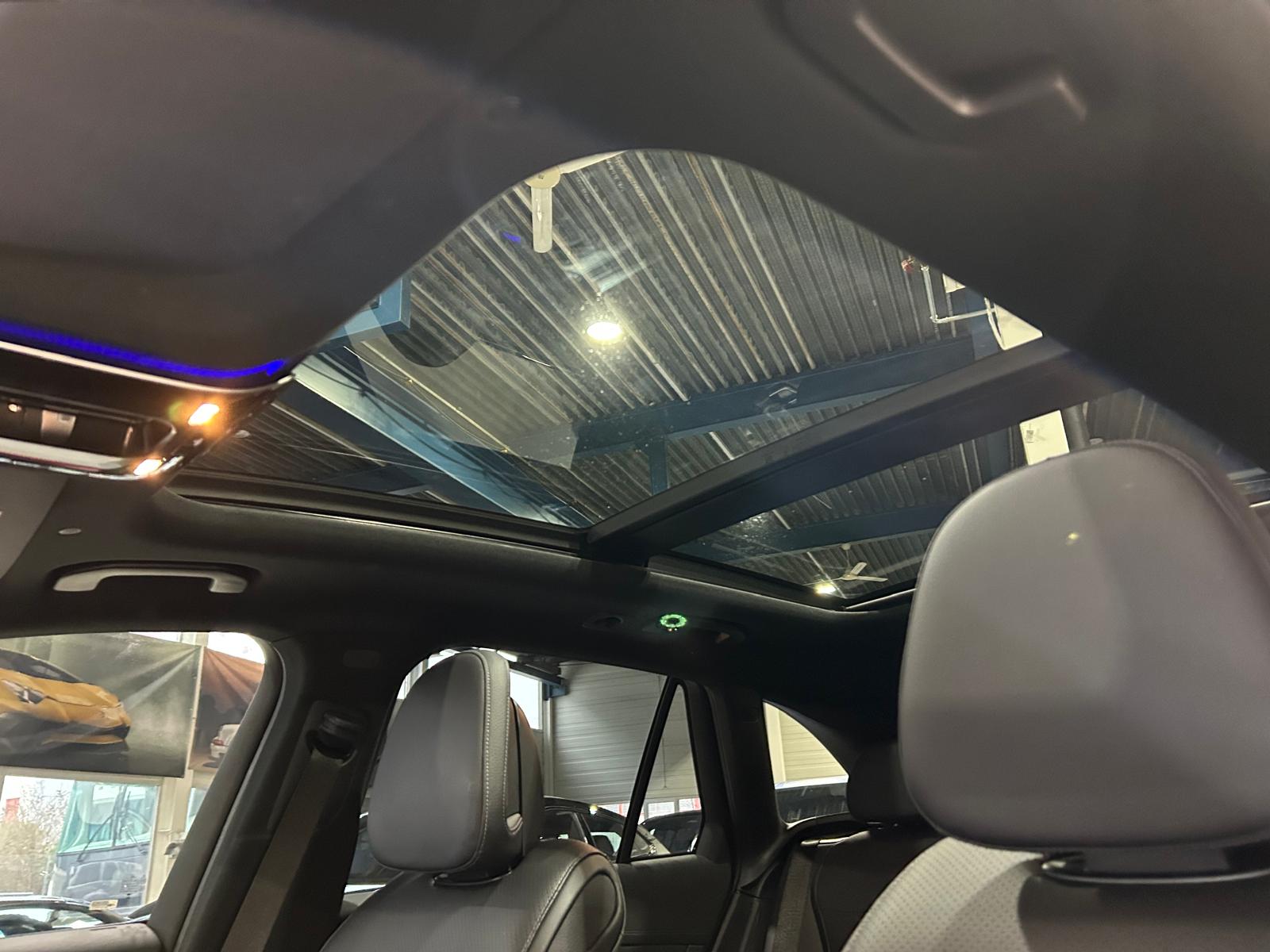 MERCEDES-BENZ GLC 300 de AMG Line 4matic CH FAHRZEUG 8 FACHBEREIFT-image-19