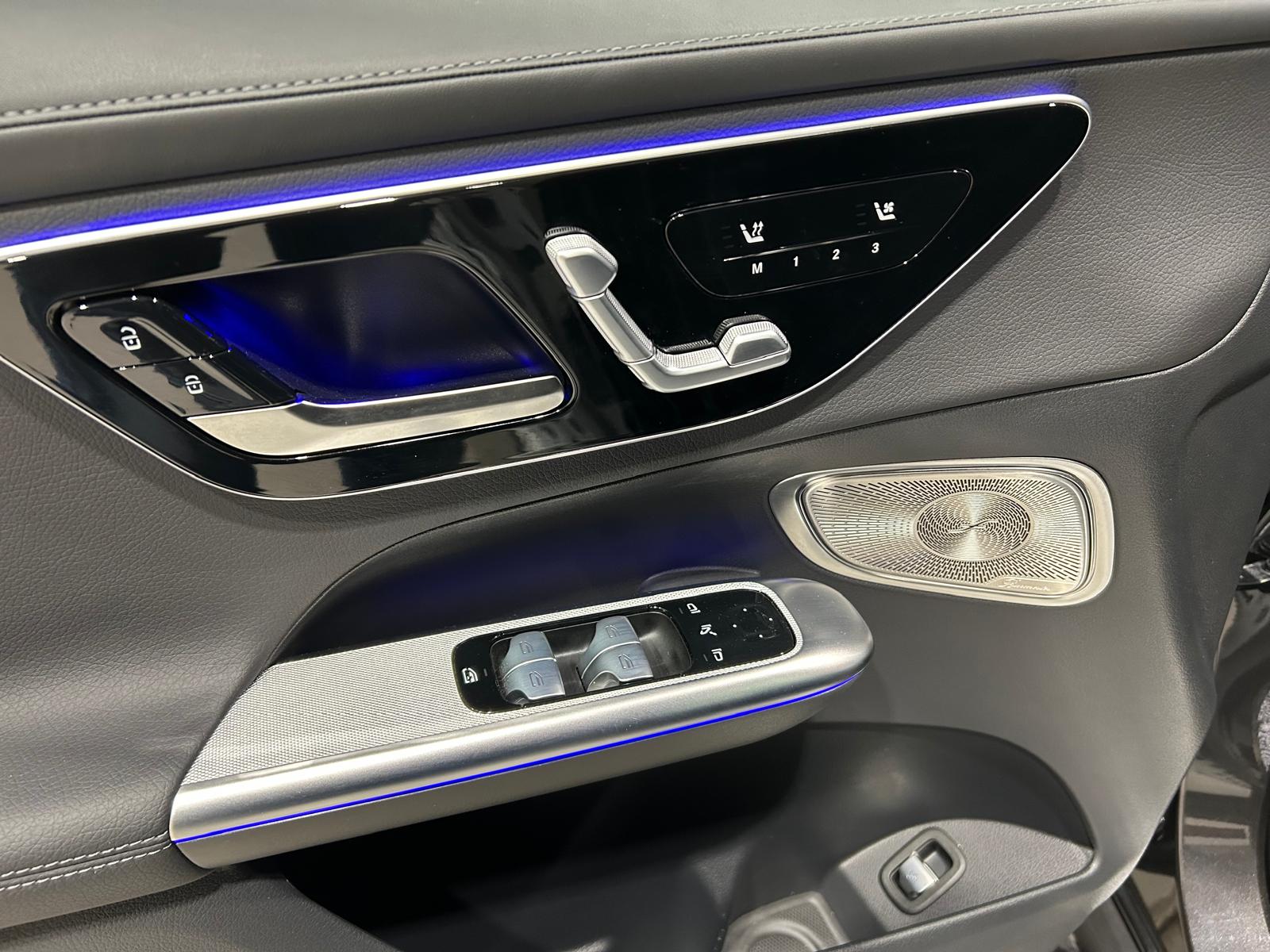 MERCEDES-BENZ GLC 300 de AMG Line 4matic CH FAHRZEUG 8 FACHBEREIFT-image-18