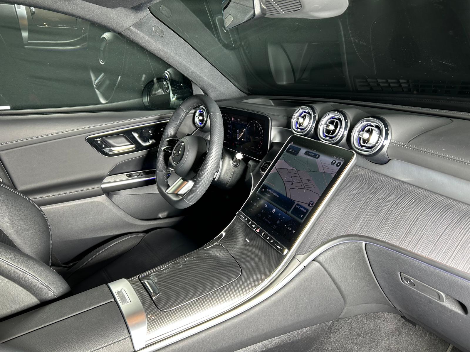 MERCEDES-BENZ GLC 300 de AMG Line 4matic CH FAHRZEUG 8 FACHBEREIFT-image-12
