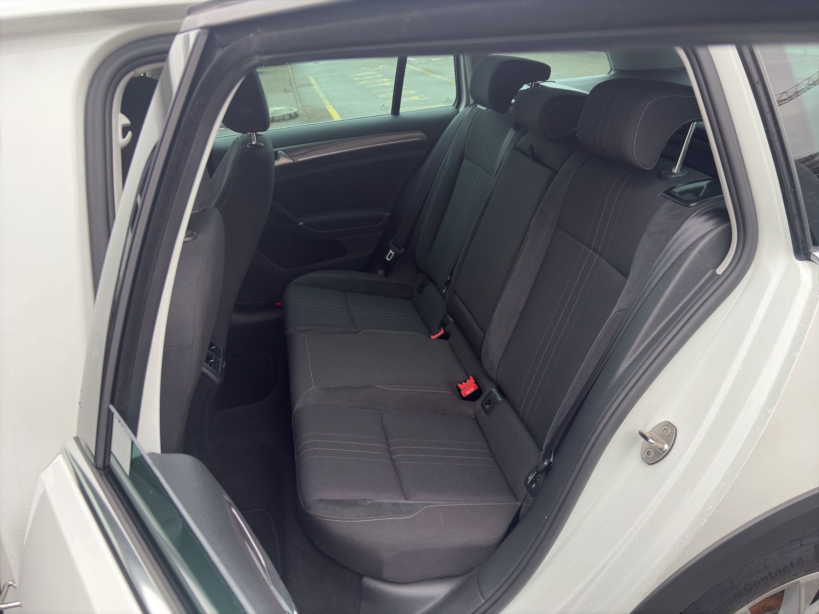 VW Golf VII Alltrack 2.0 TDI 184 DSG 4motio-image-10