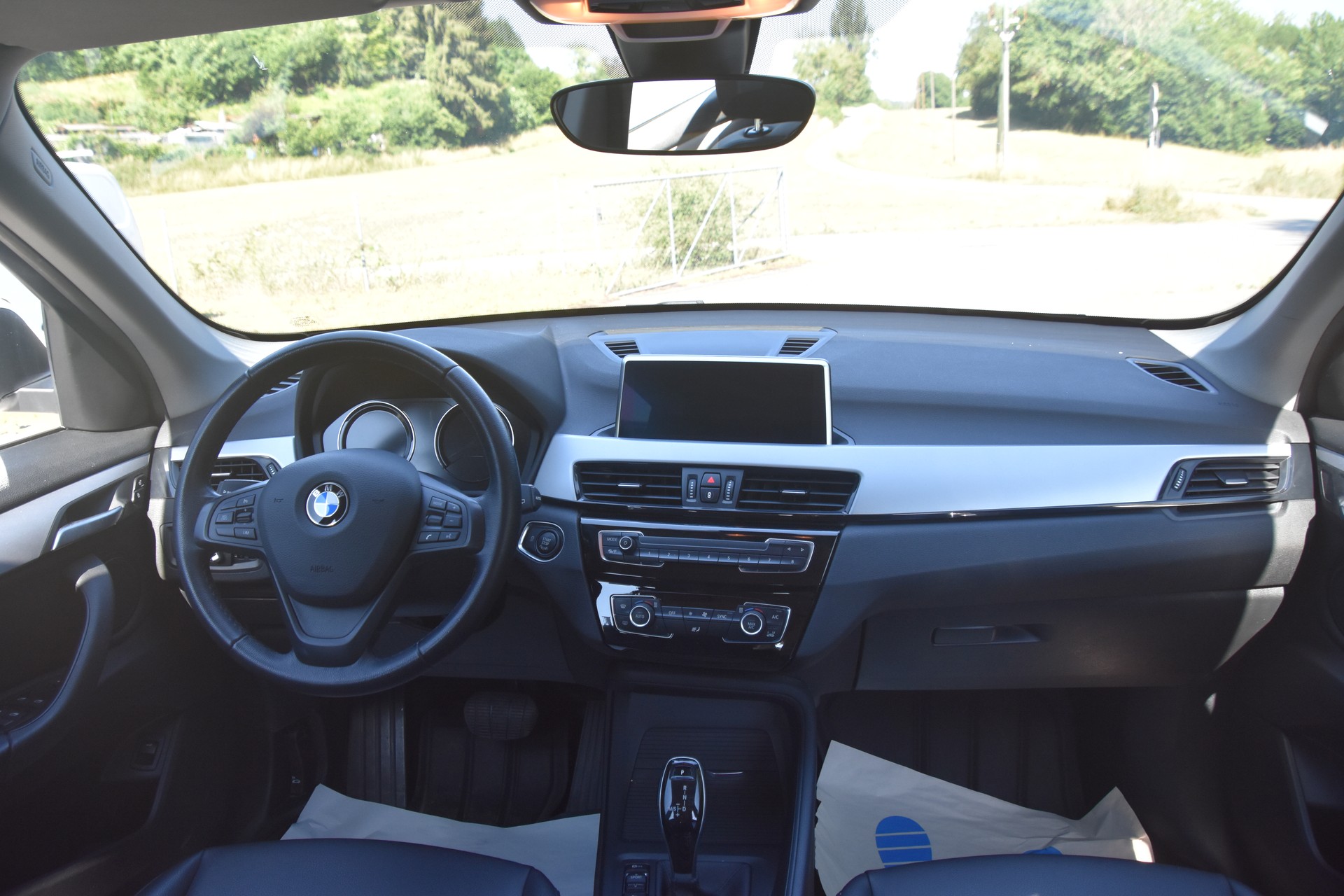 BMW X1 sDrive 18d xLine Steptronic-image-9