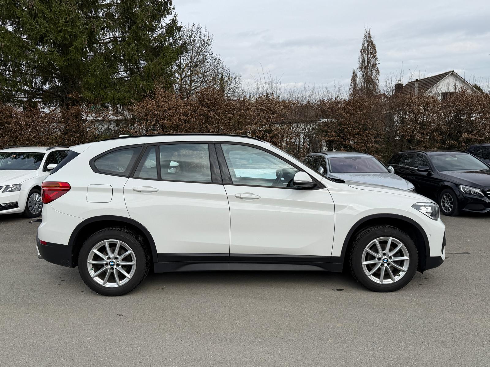 BMW X1 sDrive 18d xLine Steptronic-image-3