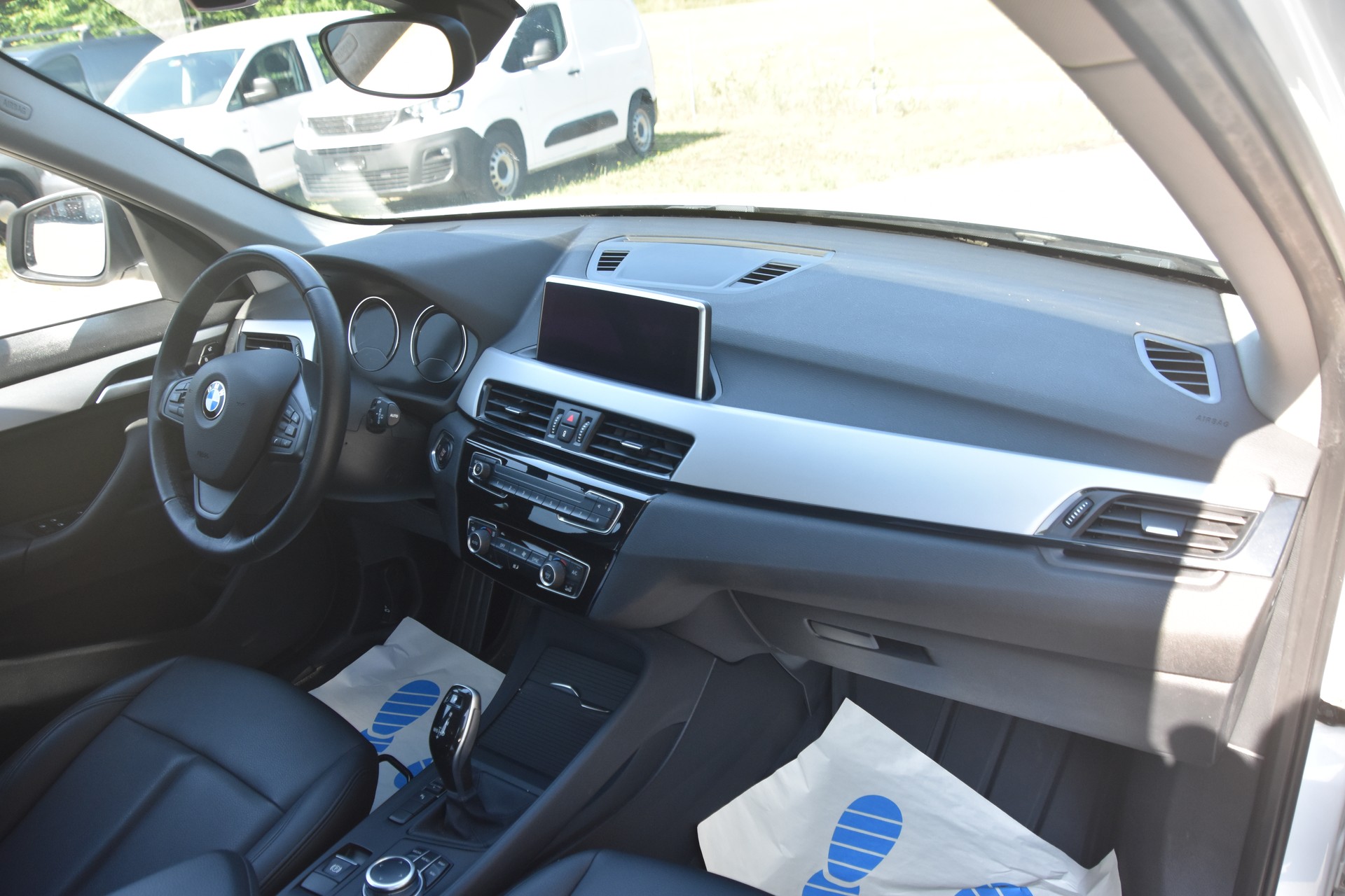 BMW X1 sDrive 18d xLine Steptronic-image-10