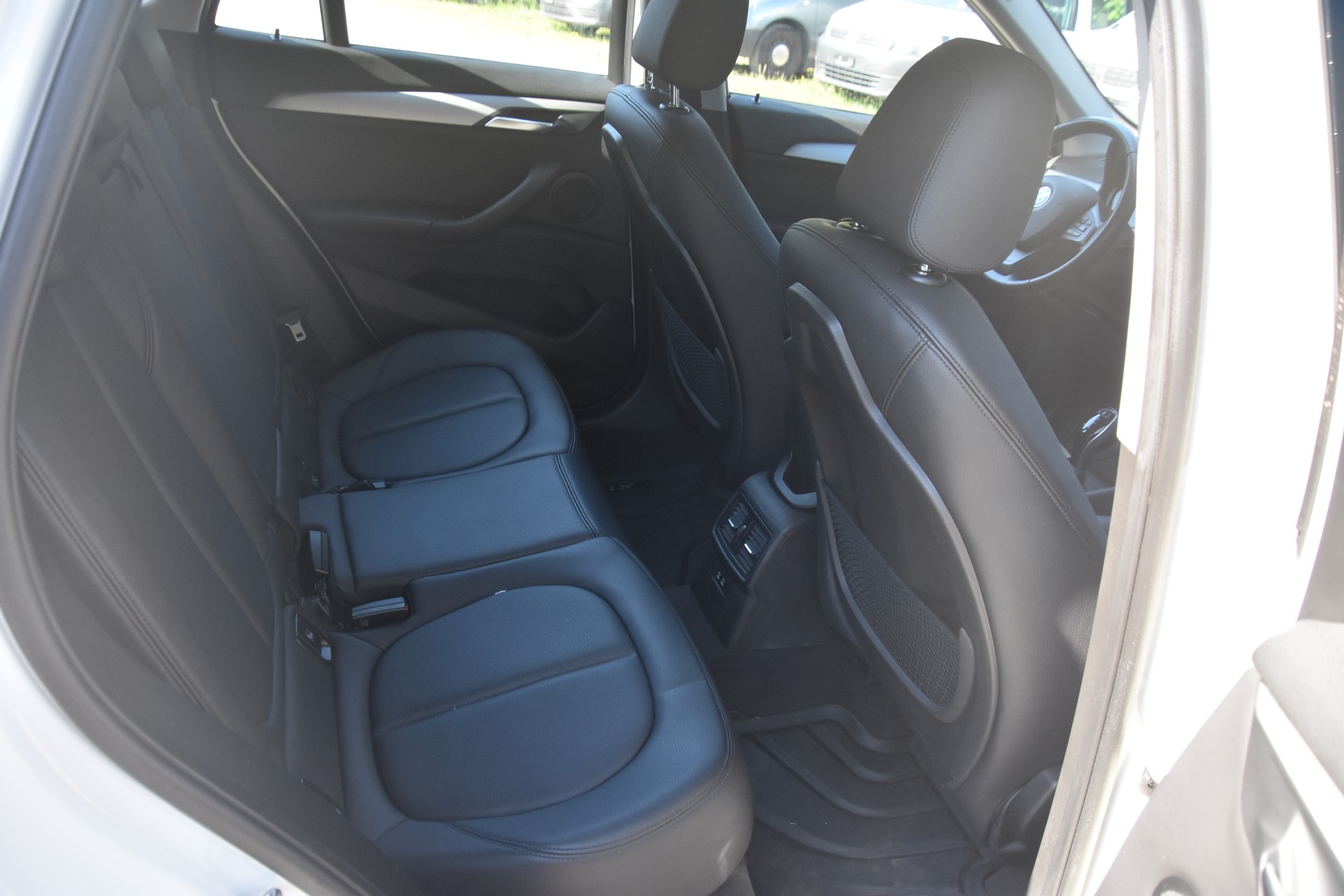 BMW X1 sDrive 18d xLine Steptronic-image-11