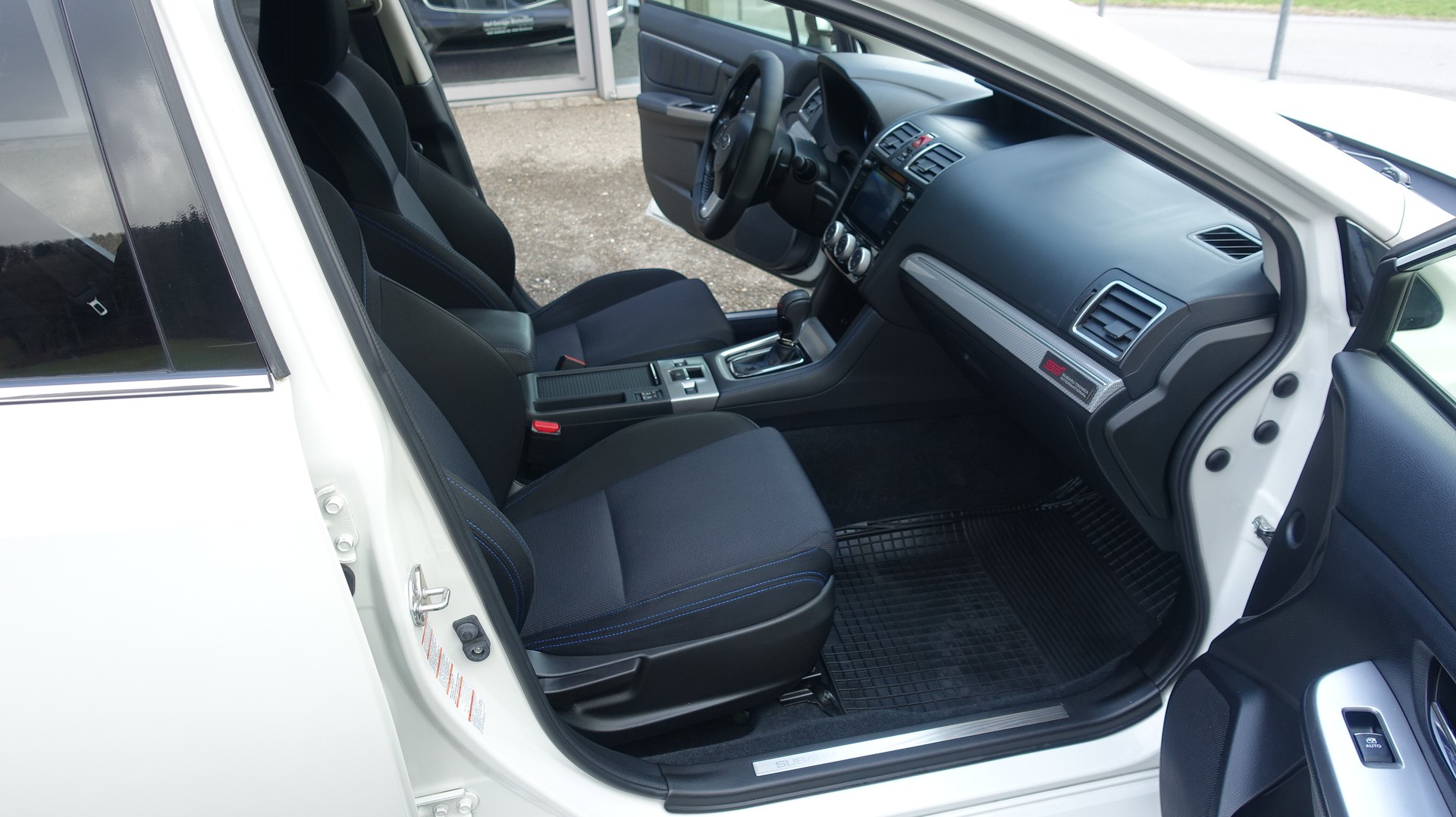 SUBARU Levorg 1.6DIT Swiss S AWD Lineartronic-image-12