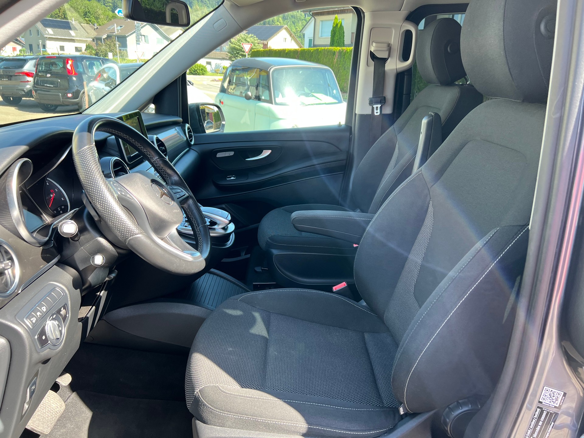 MERCEDES-BENZ V 250 d kompakt 4Matic 7G-Tronic-image-10