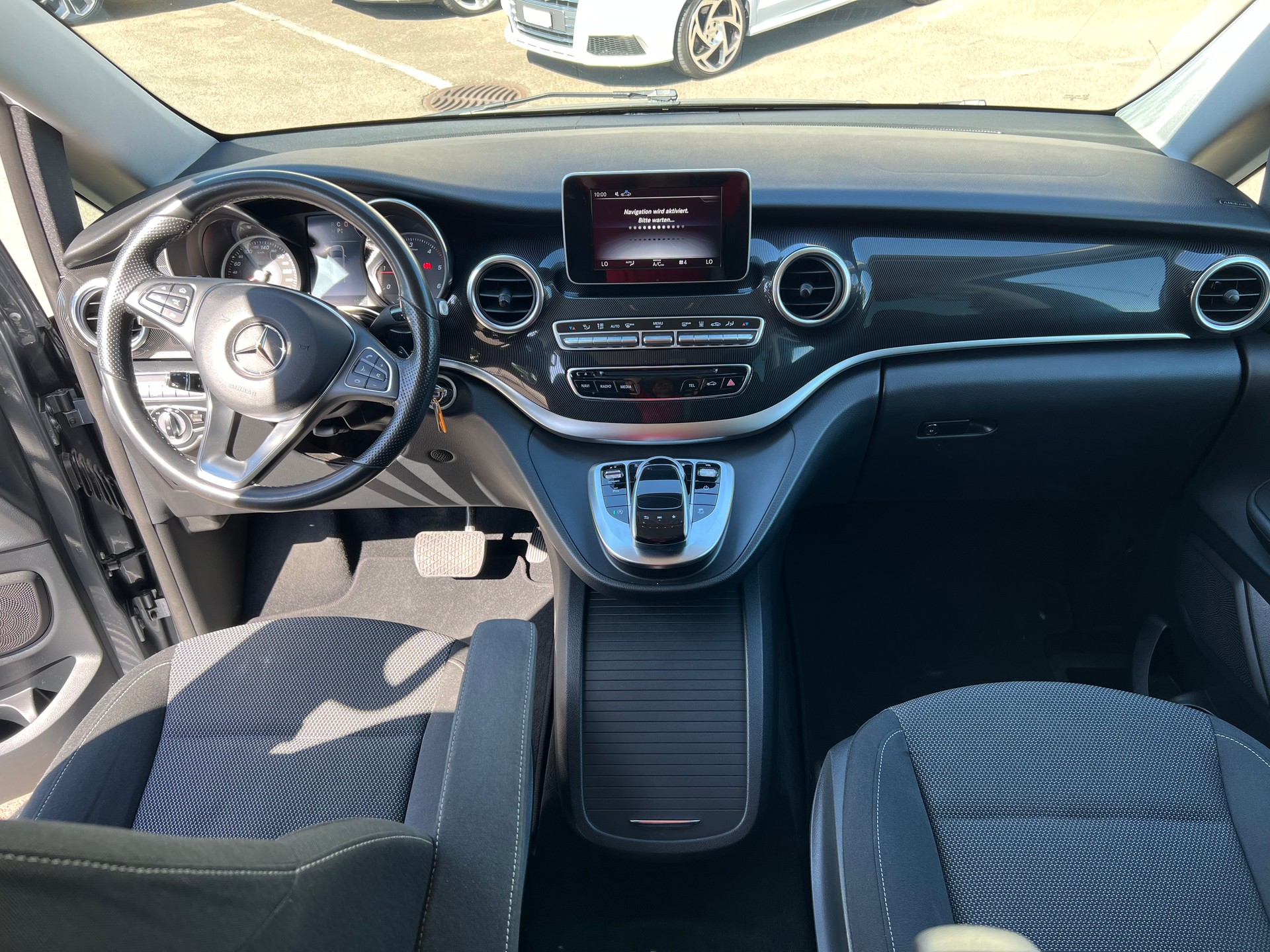 MERCEDES-BENZ V 250 d kompakt 4Matic 7G-Tronic-image-16
