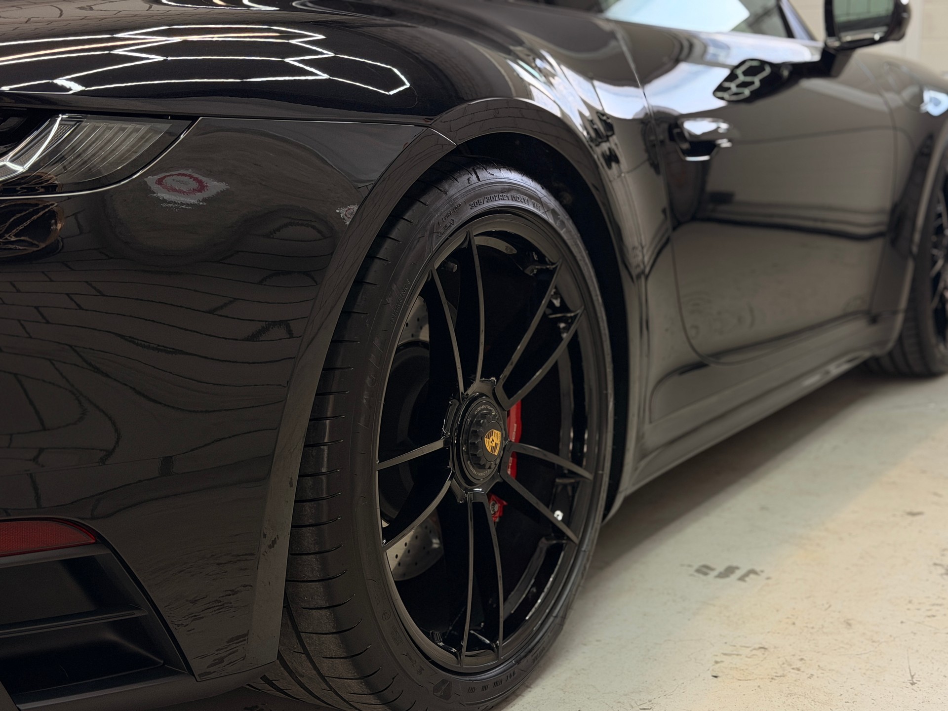 PORSCHE 911 Carrera GTS PDK-image-4