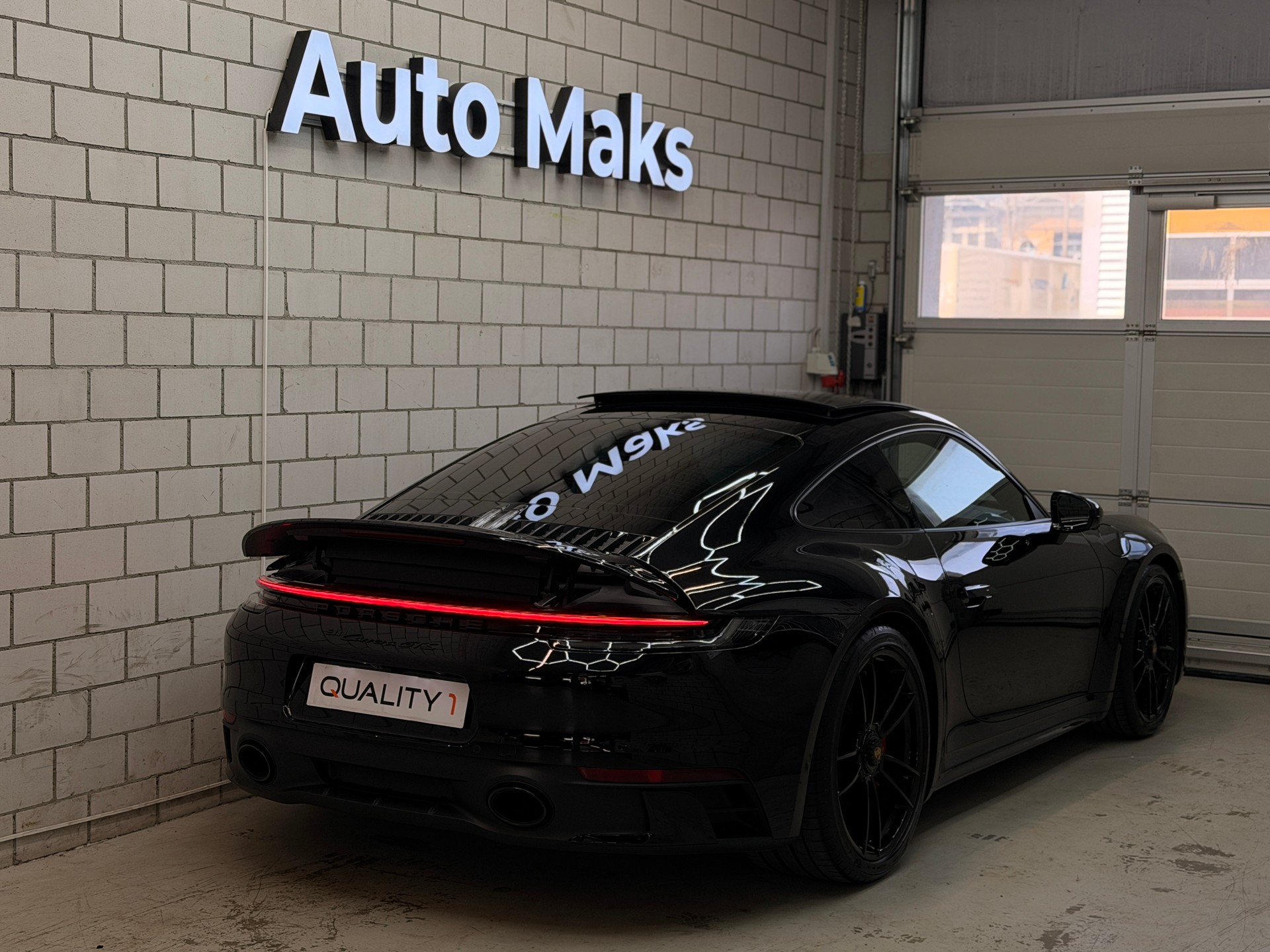 PORSCHE 911 Carrera GTS PDK