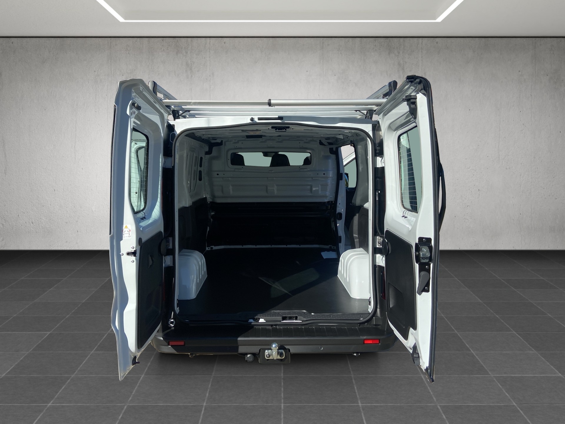 RENAULT Trafic 2.0 Blue dCi 130 Advance L1H1-image-11