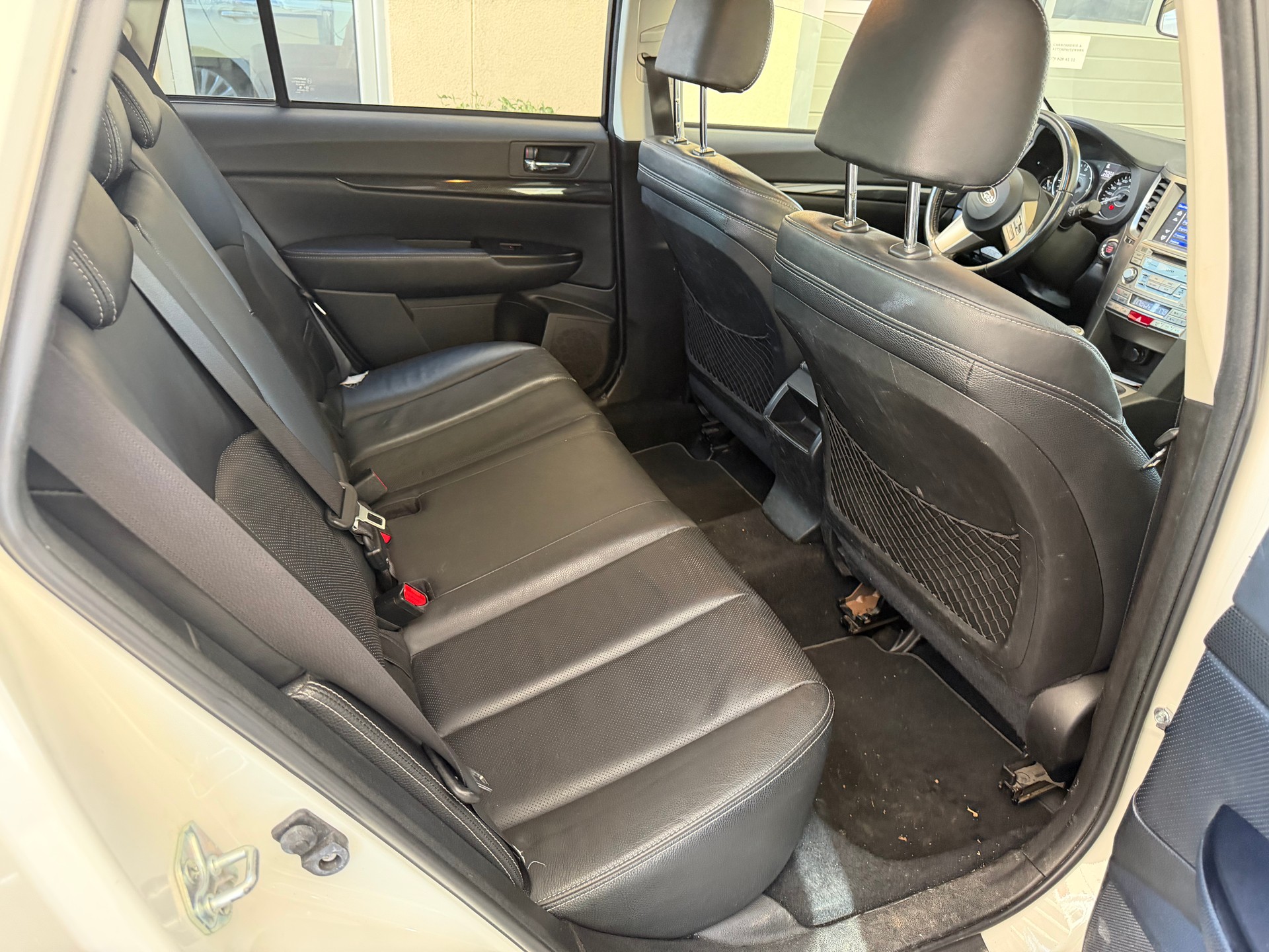 SUBARU Legacy 2.0D Limited S AWD-image-6