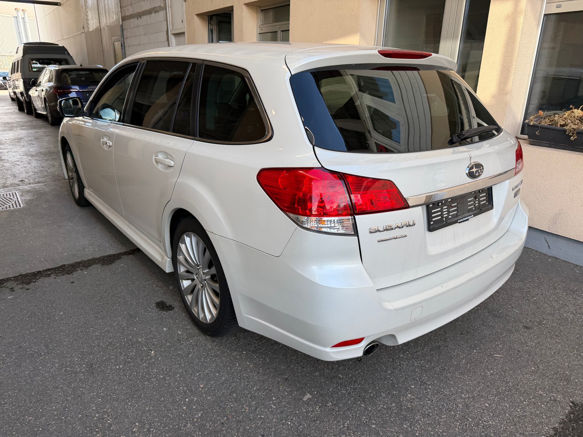 SUBARU Legacy 2.0D Limited S AWD-image-3