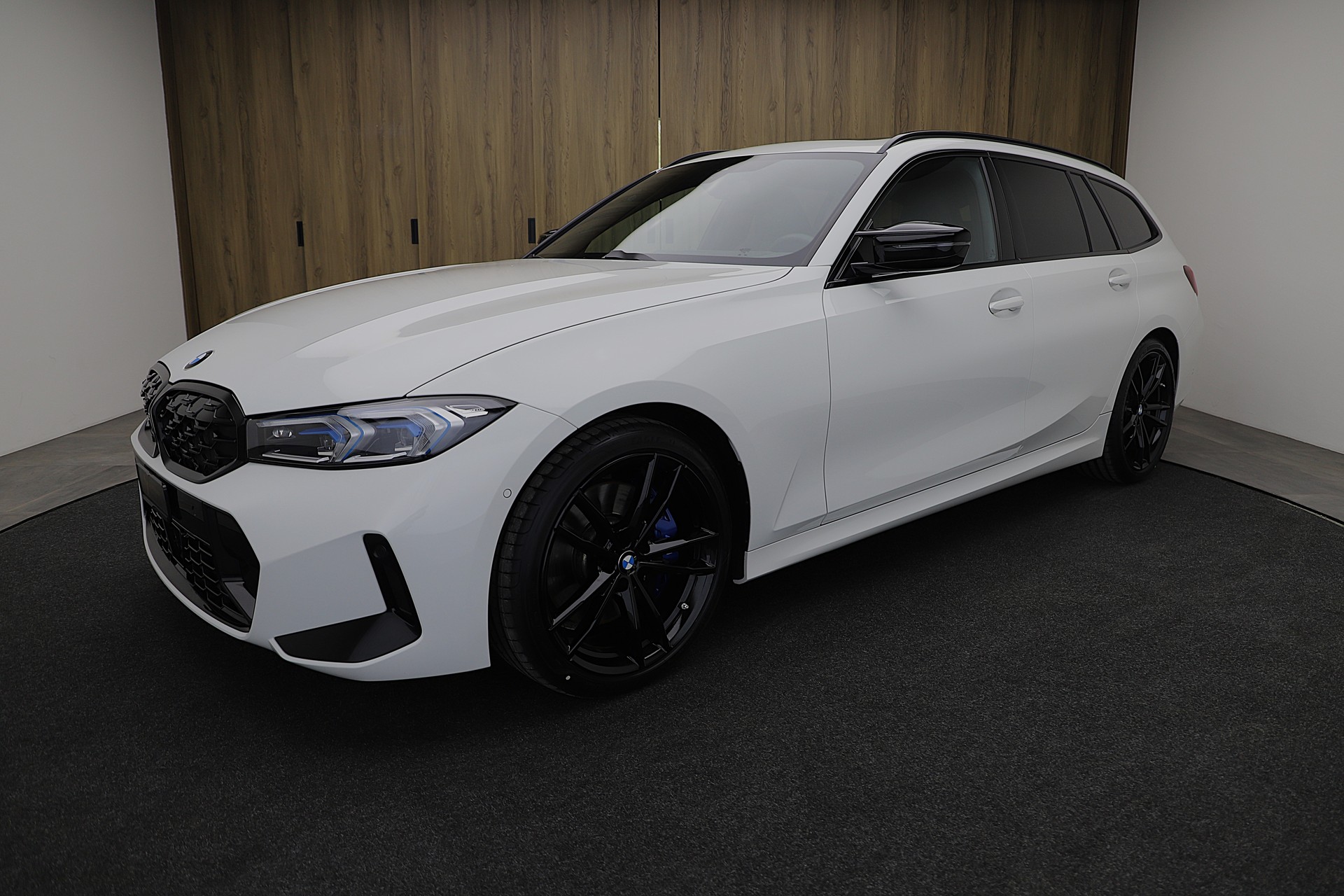 BMW M340d xDrive 48V Touring Steptronic *** Facelift ***-image-0
