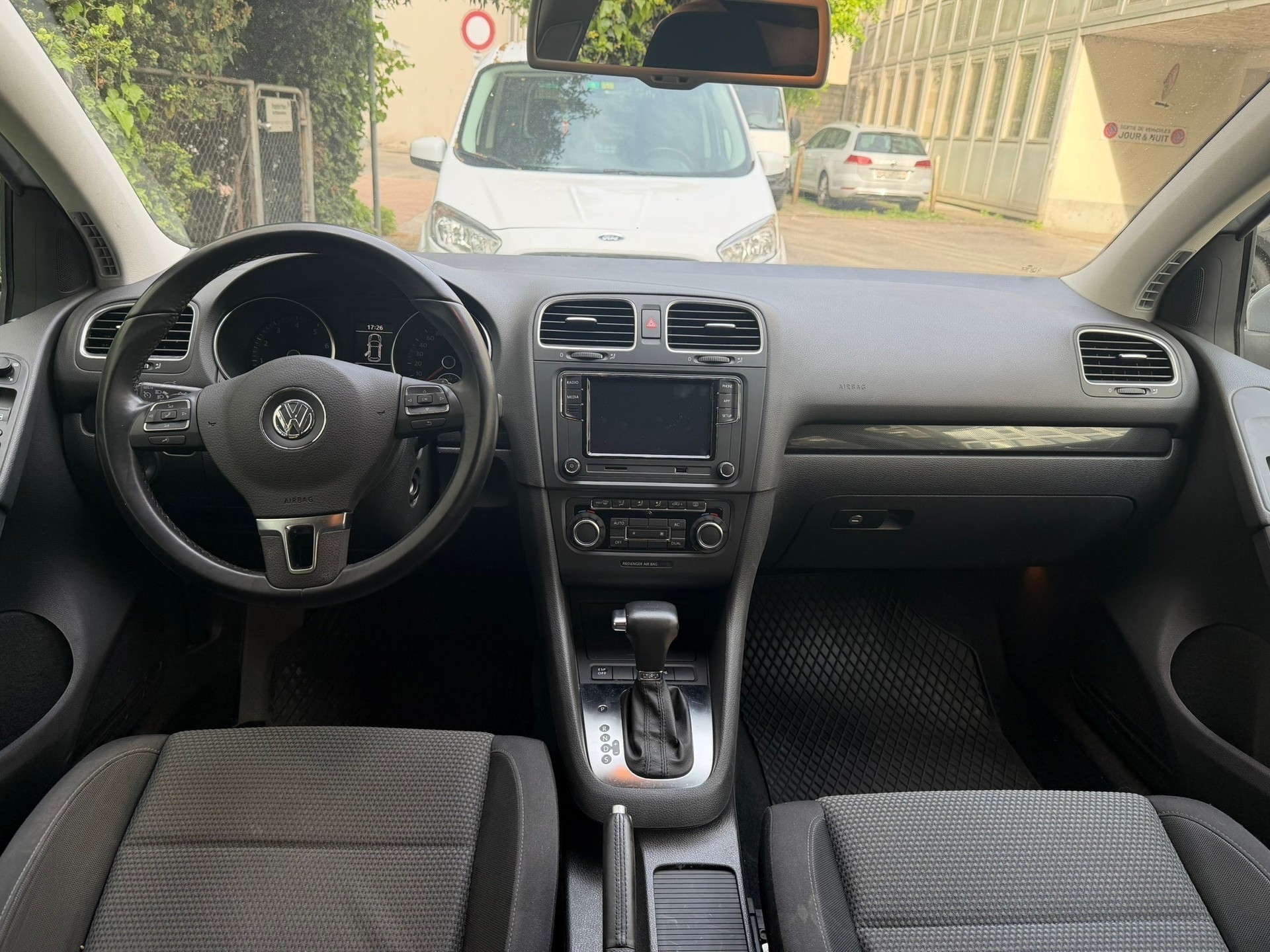 VW Golf 1.4 TSI Comfortline DSG-image-8