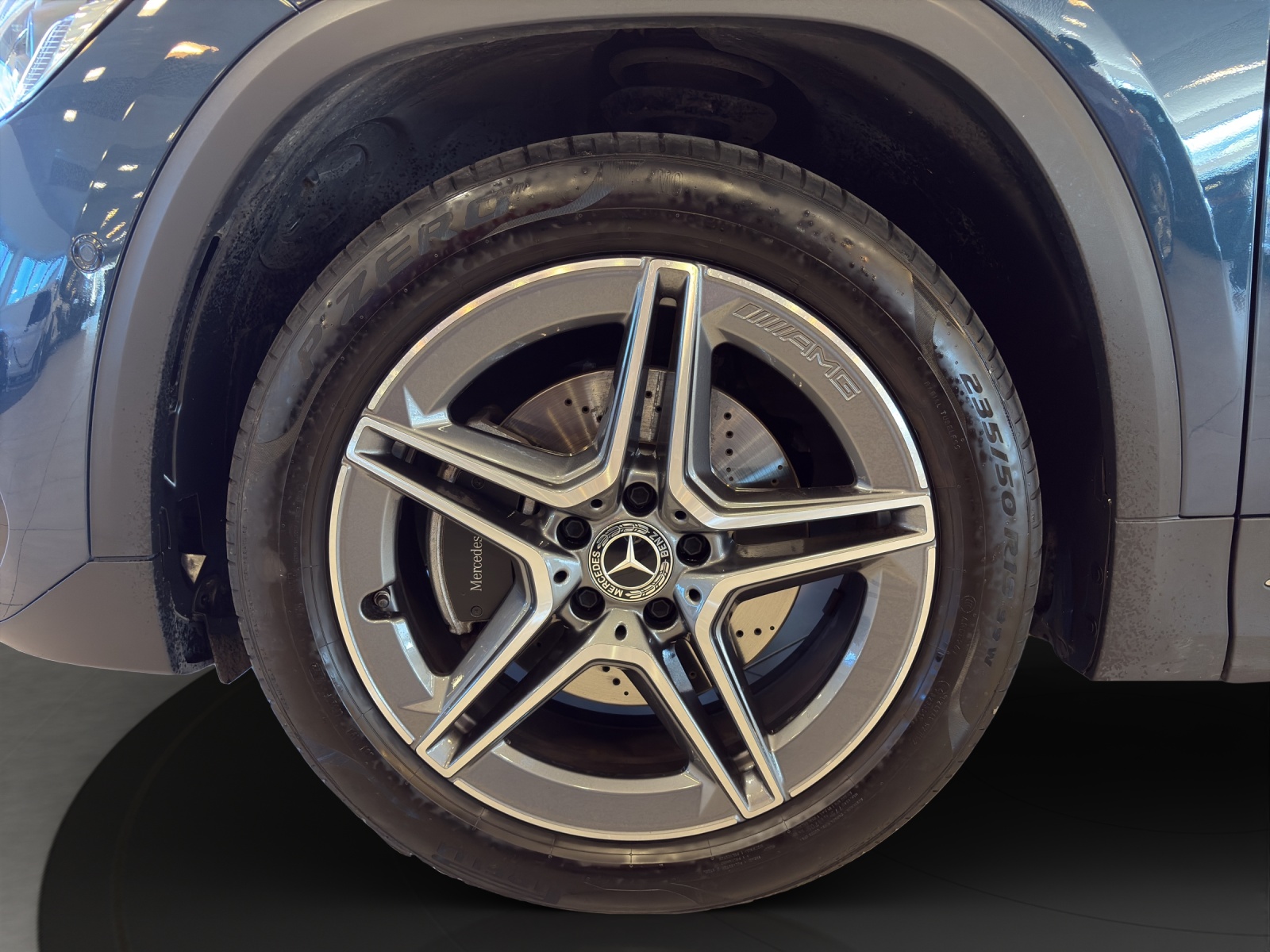 MERCEDES-BENZ GLA 250e AMG Line 8G-DCT-image-5