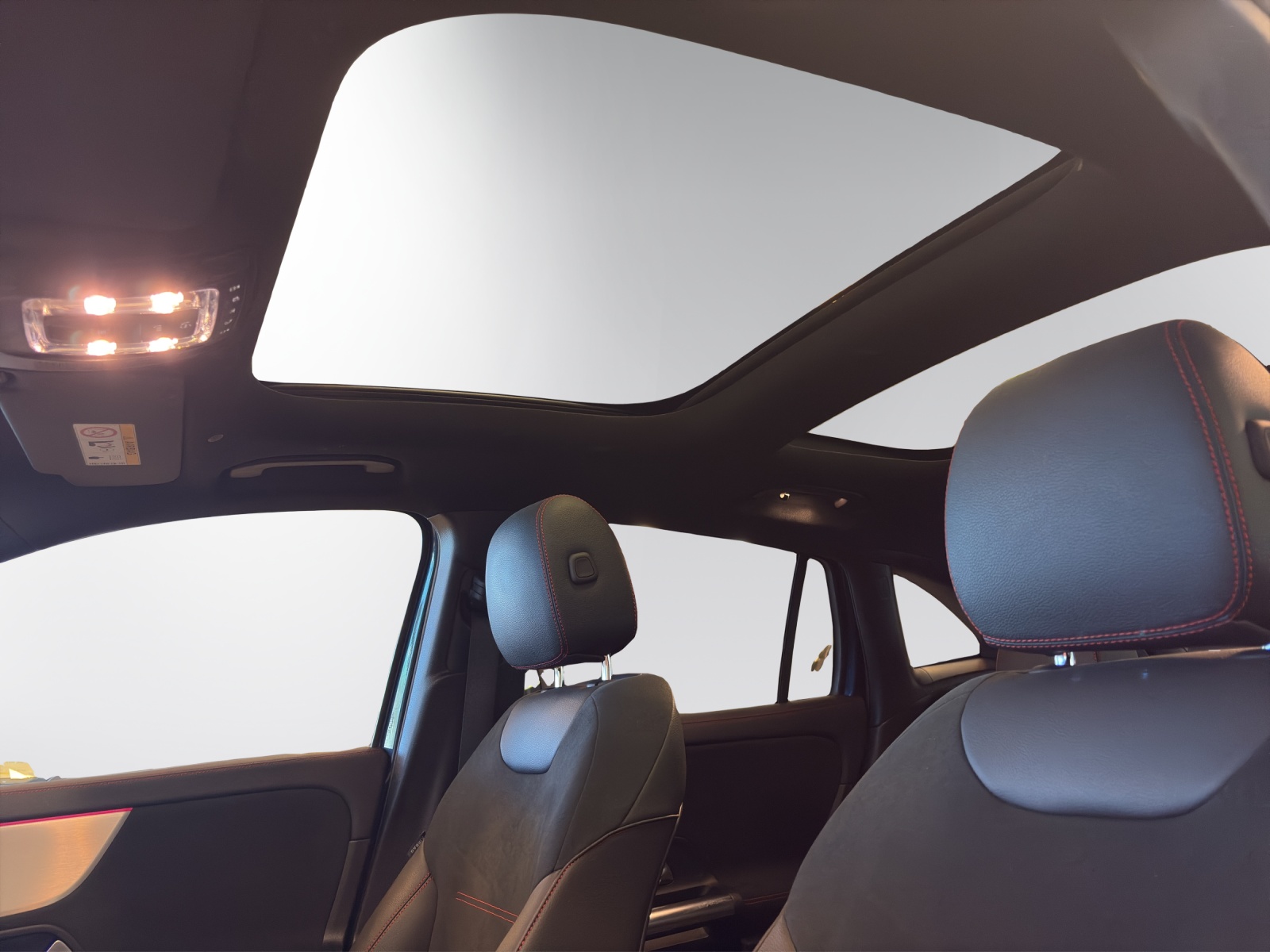 Image MERCEDES-BENZ GLA-250 GLA 250e AMG Line 8G-DCT