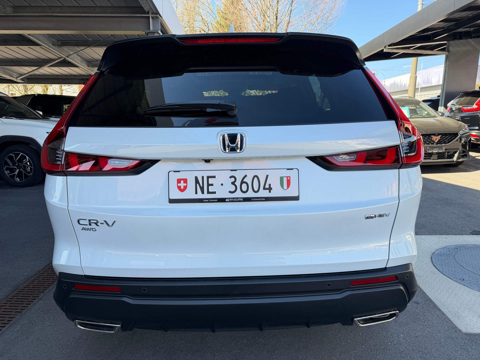 HONDA CR-V 2.0i MMD Hybrid Elegance 4WD Automatic-image-9