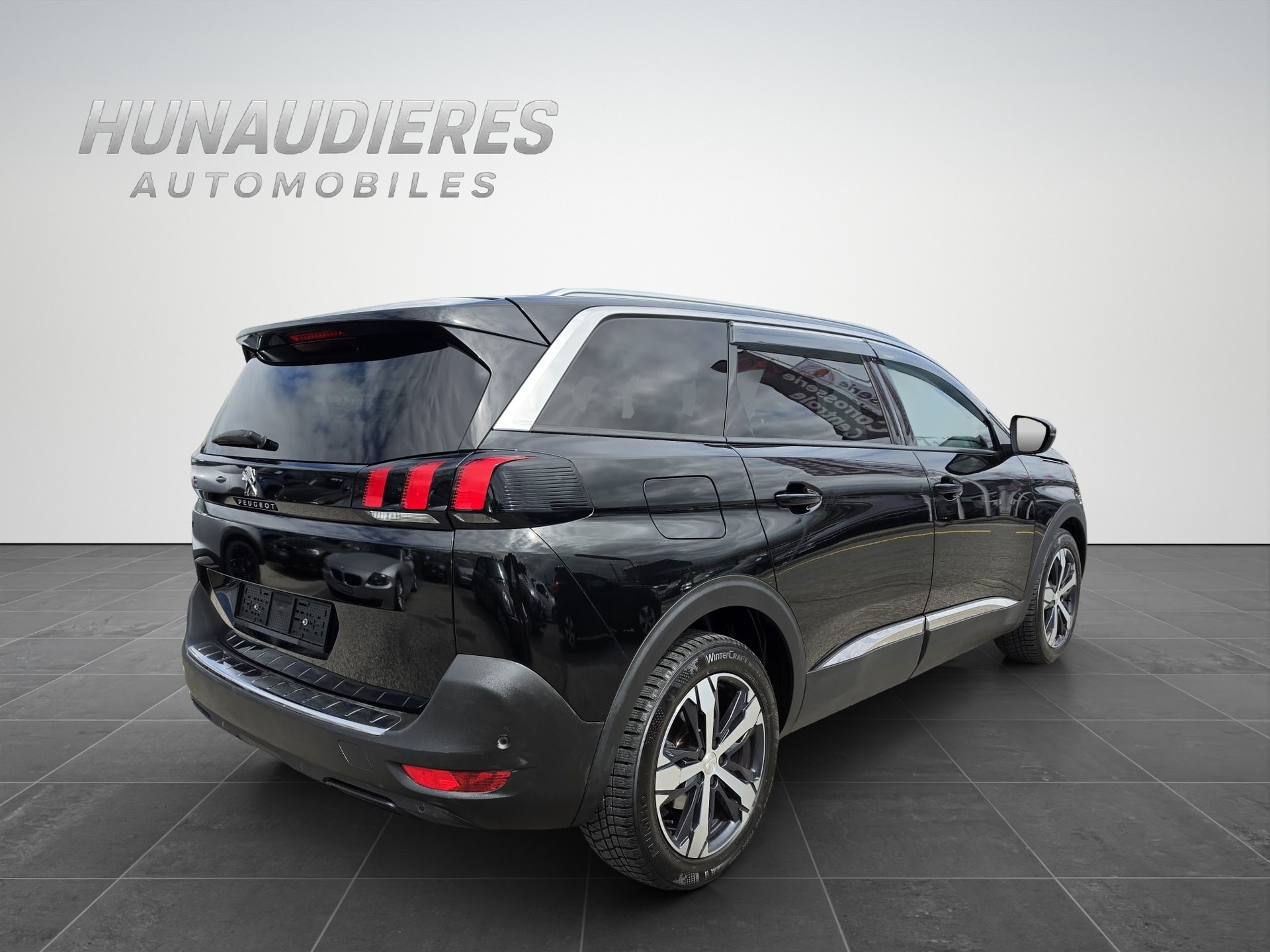 PEUGEOT 5008 1.6 BlueHDi Allure ETA-image-1