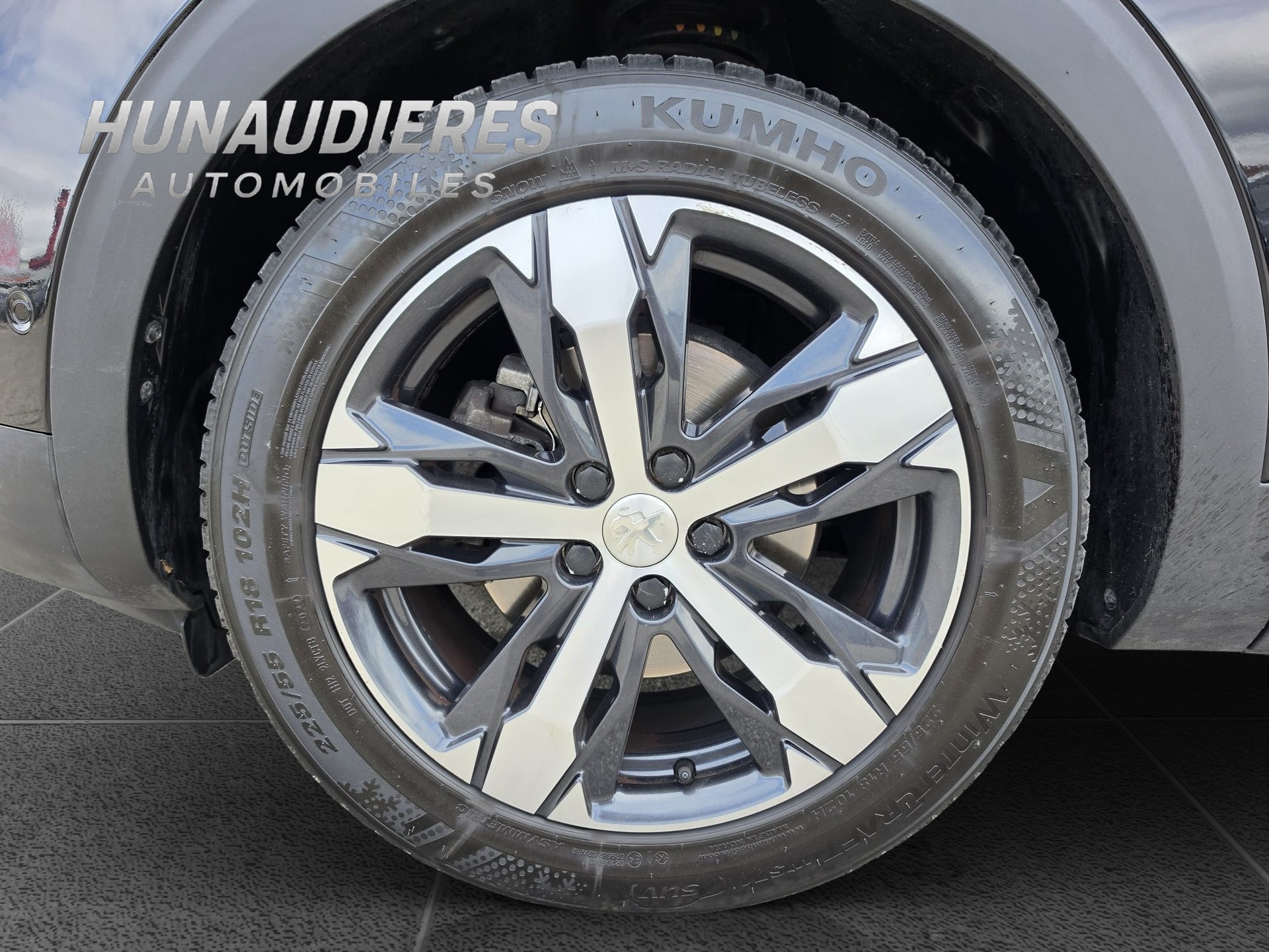 PEUGEOT 5008 1.6 BlueHDi Allure ETA-image-11