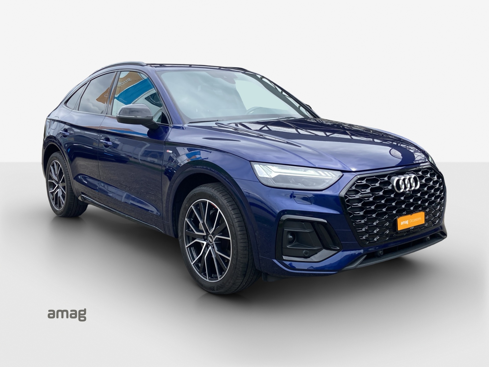 AUDI Q5 Sportback 40 TDI Blackedition quattro S-tronic-image-5