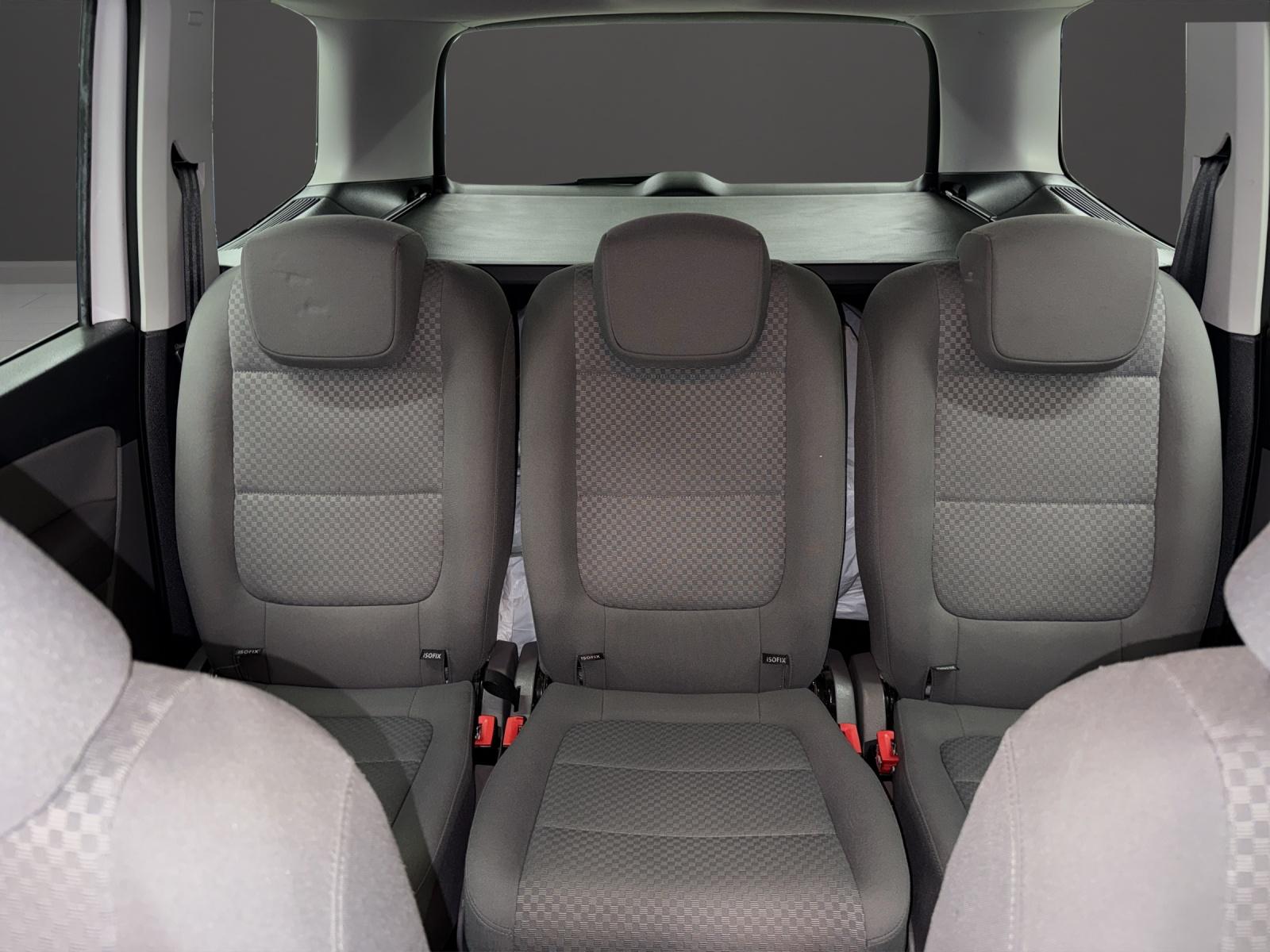 SEAT Alhambra 2.0 TDI Reference-image-9