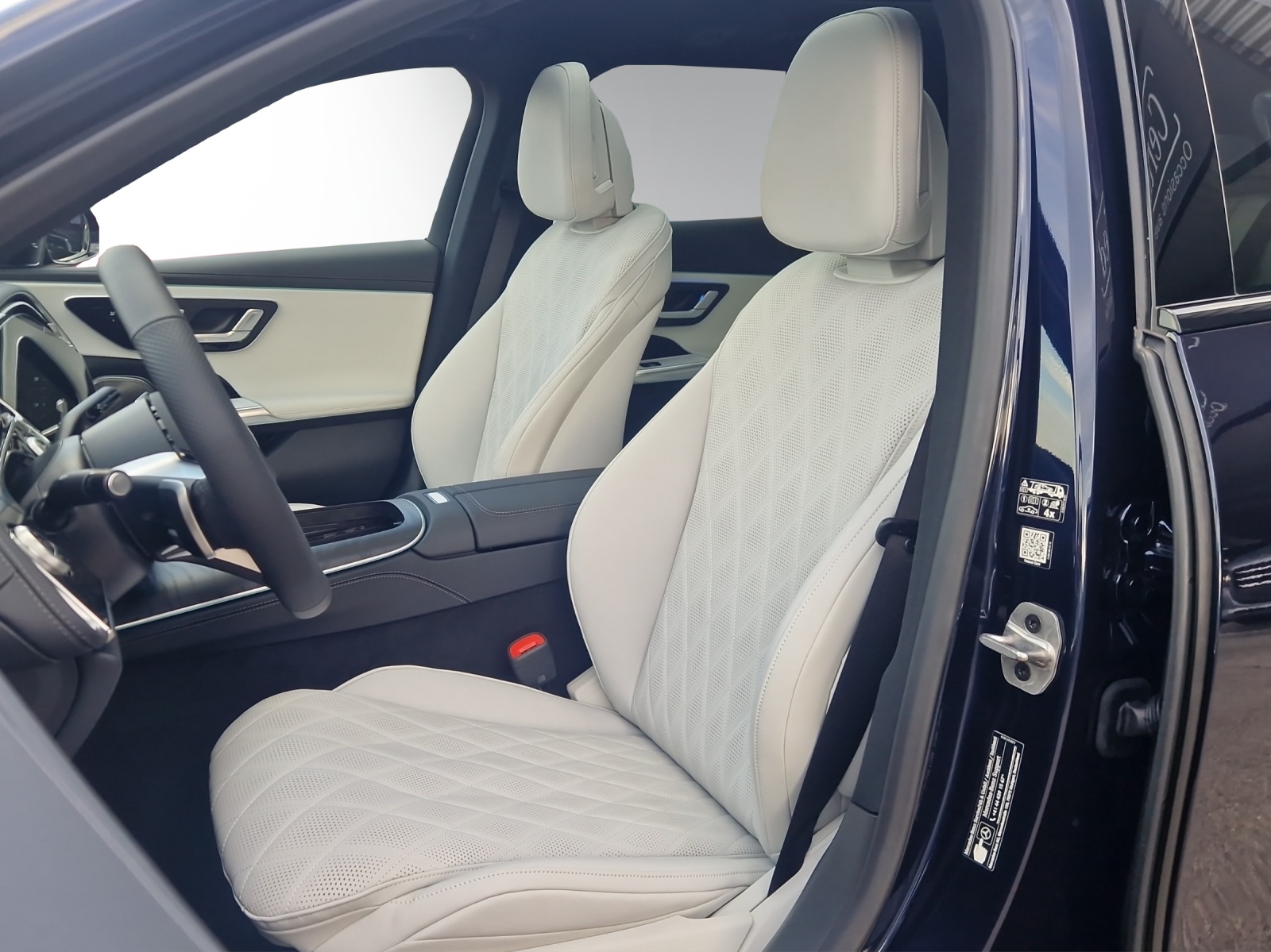 Image MERCEDES-BENZ E-220 E 220 d T 4Matic 9G-Tronic