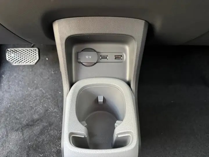 LEAPMOTOR T03 37 kWh-image-24