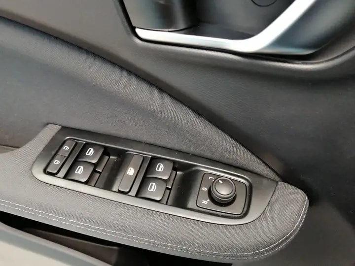 LEAPMOTOR T03 37 kWh-image-12