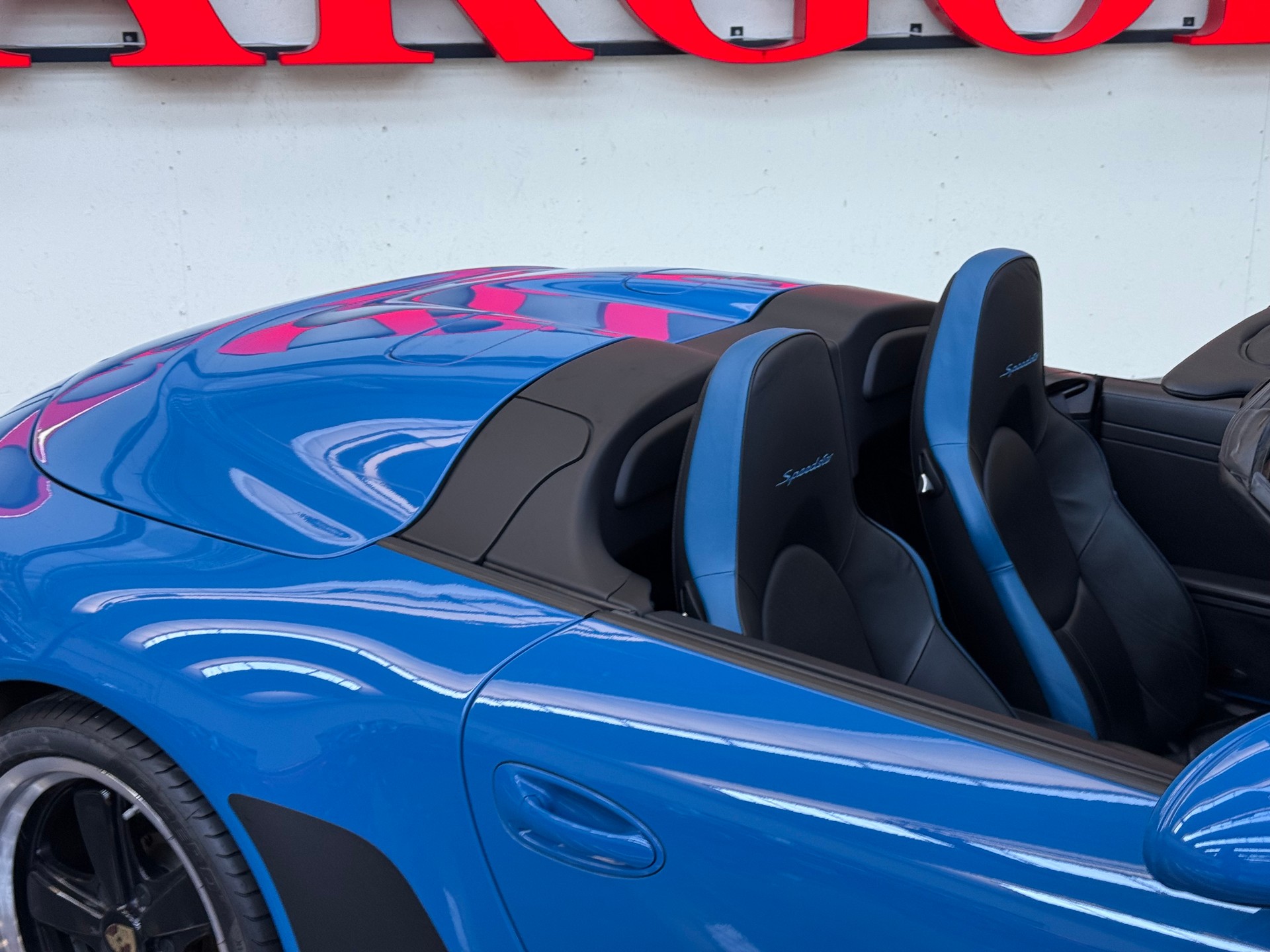 PORSCHE 911 Speedster PDK-image-11