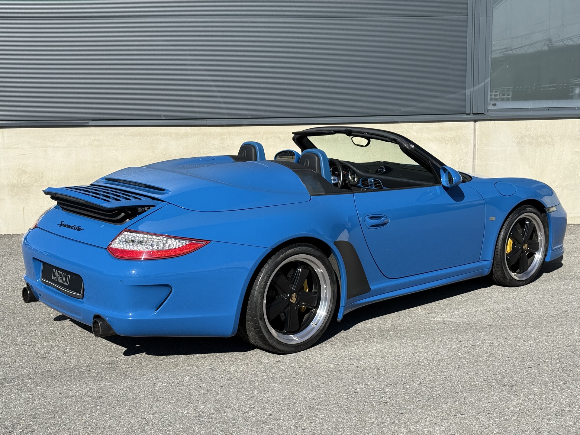 PORSCHE 911 Speedster PDK-image-13