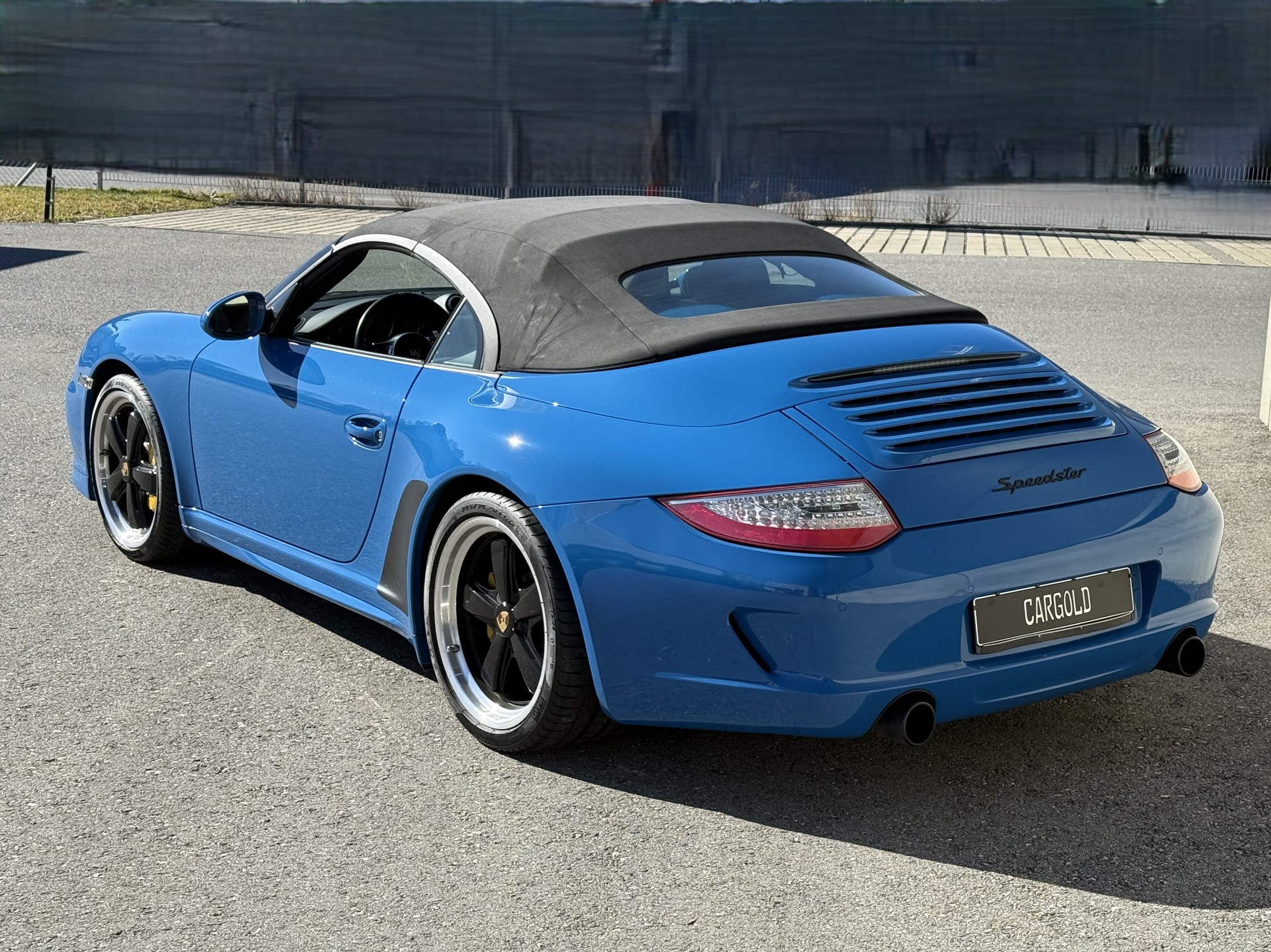 PORSCHE 911 Speedster PDK-image-2