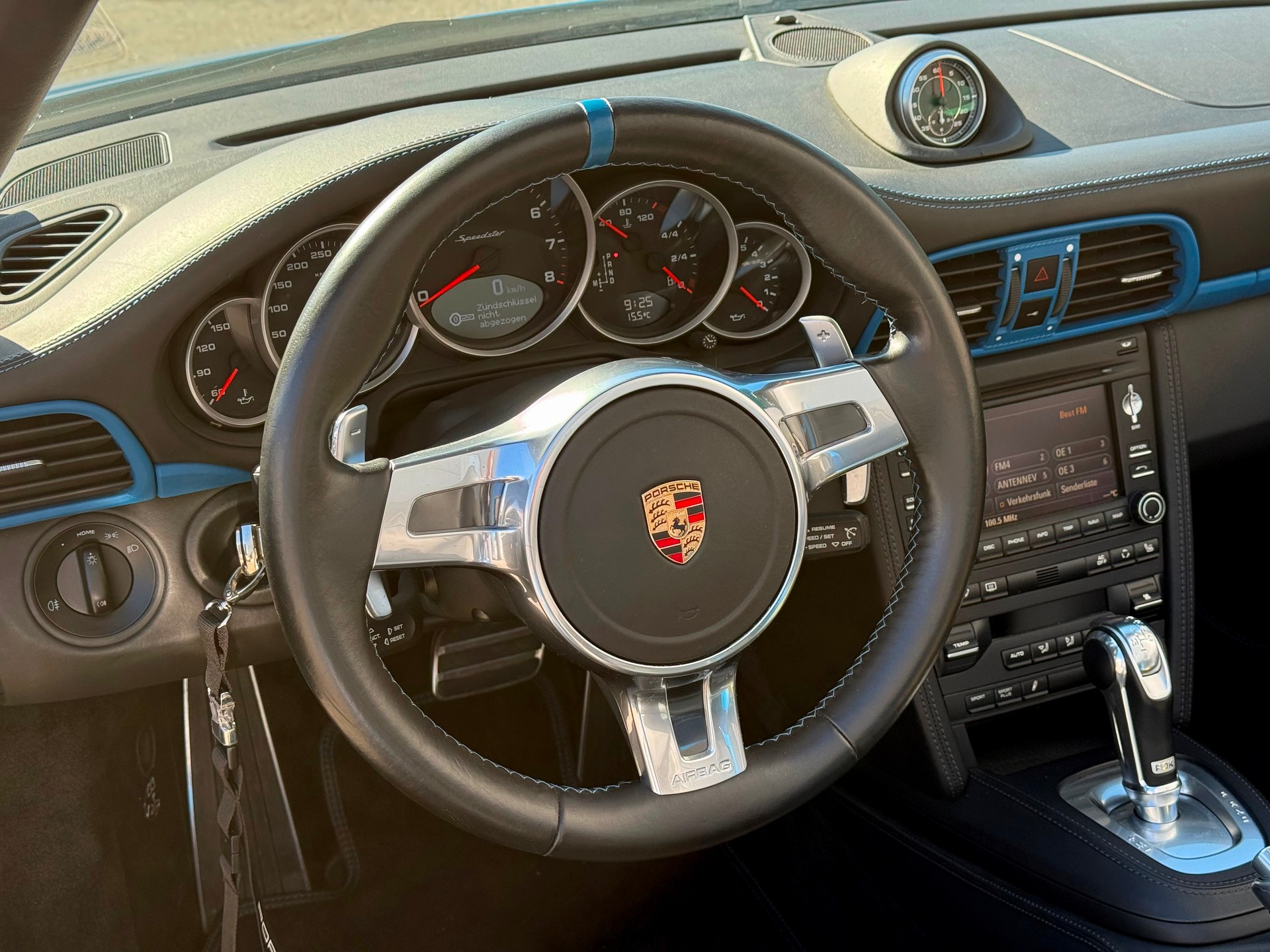 PORSCHE 911 Speedster PDK-image-1