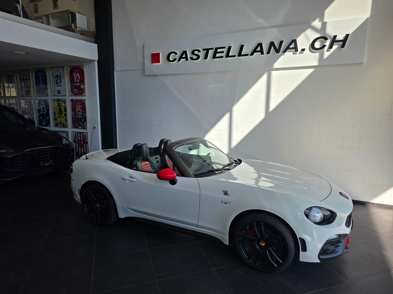 FIAT 124 Spider 1.4 TB Abarth-image-0