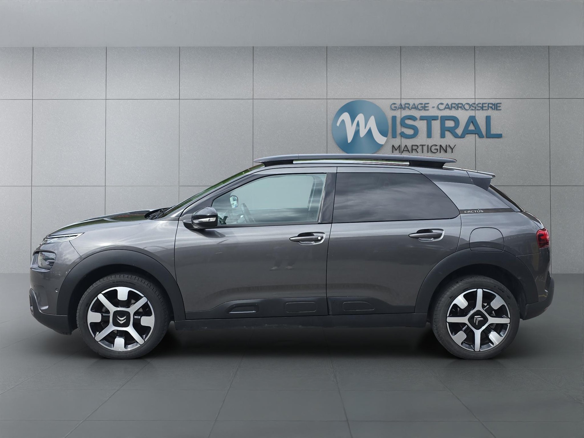 CITROEN C4 Cactus 1.2 PureTech Shine-image-1
