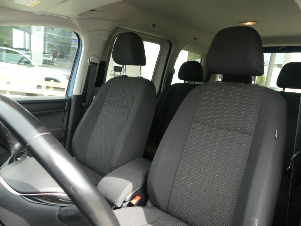 VW Caddy 2.0 TDI Comfortline 4Motion DSG-image-9