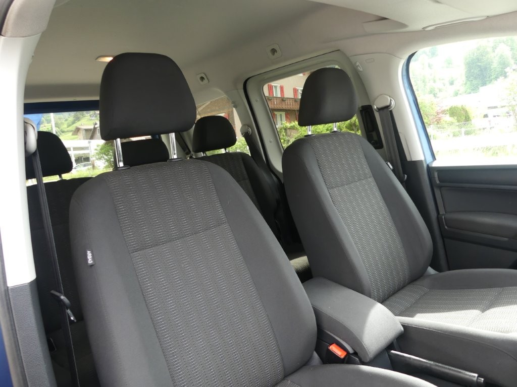 VW Caddy 2.0 TDI Comfortline 4Motion DSG-image-10