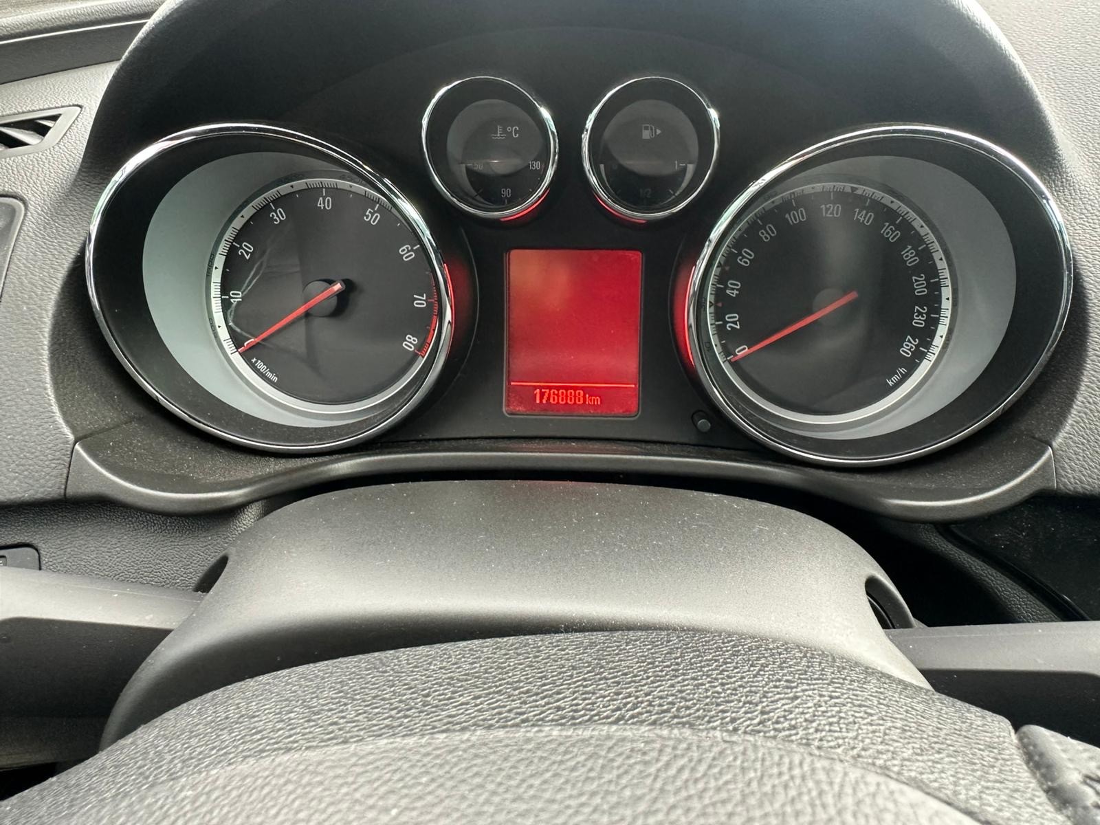OPEL Insignia Sports Tourer 2.0 Turbo Cosmo 4WD-image-8