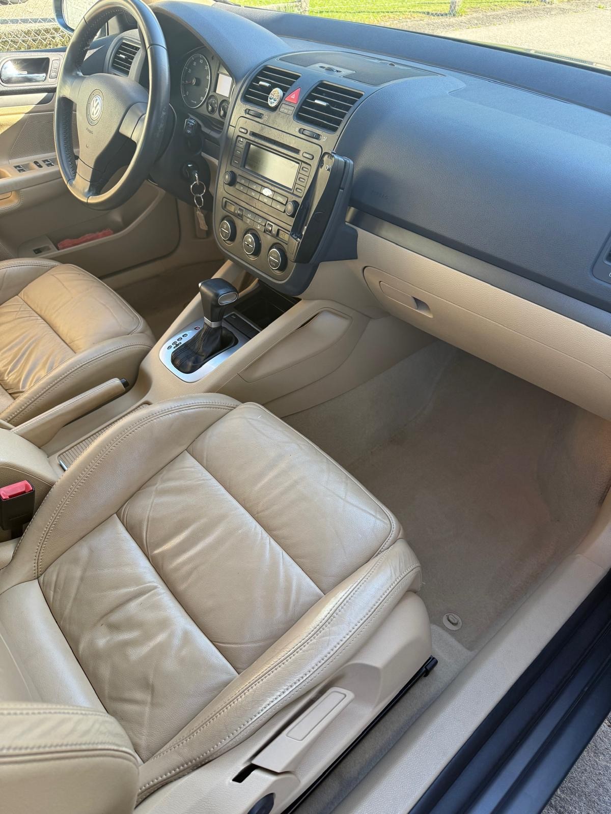 VW Golf 2.0 FSI Comfortline-image-10