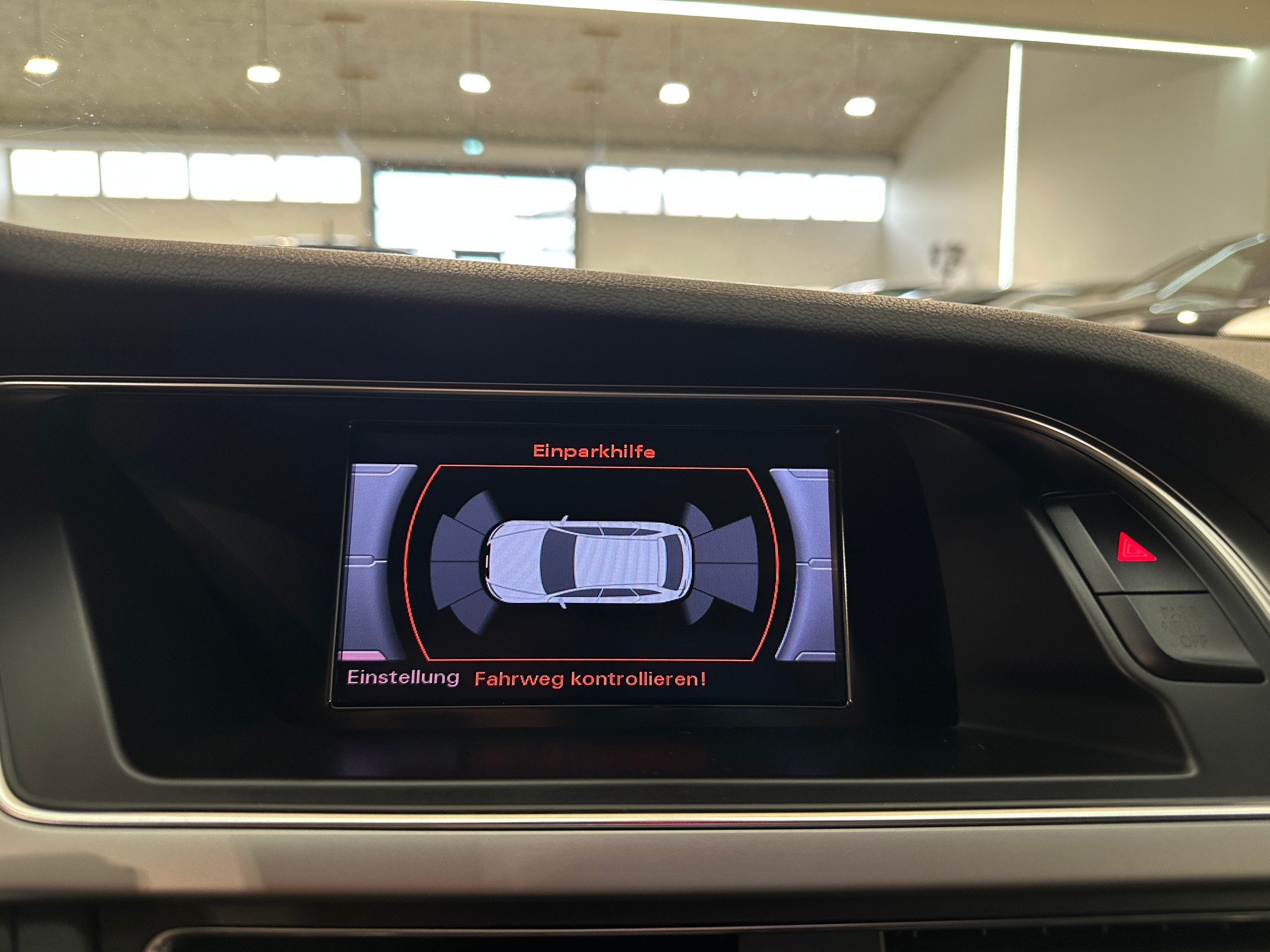 AUDI A4 Avant 2.0 TDI S-Line multitronic-image-15