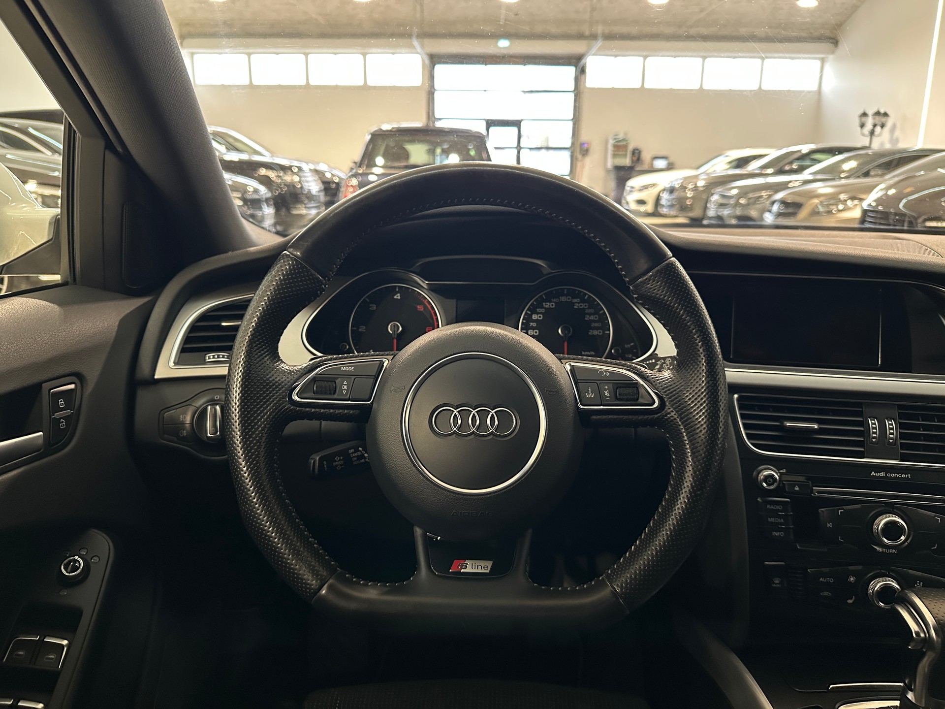AUDI A4 Avant 2.0 TDI S-Line multitronic-image-20