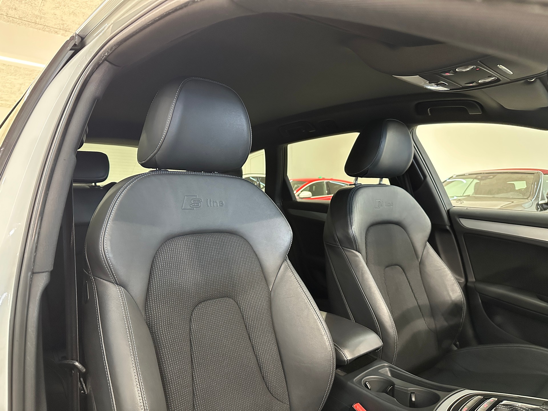 AUDI A4 Avant 2.0 TDI S-Line multitronic-image-12
