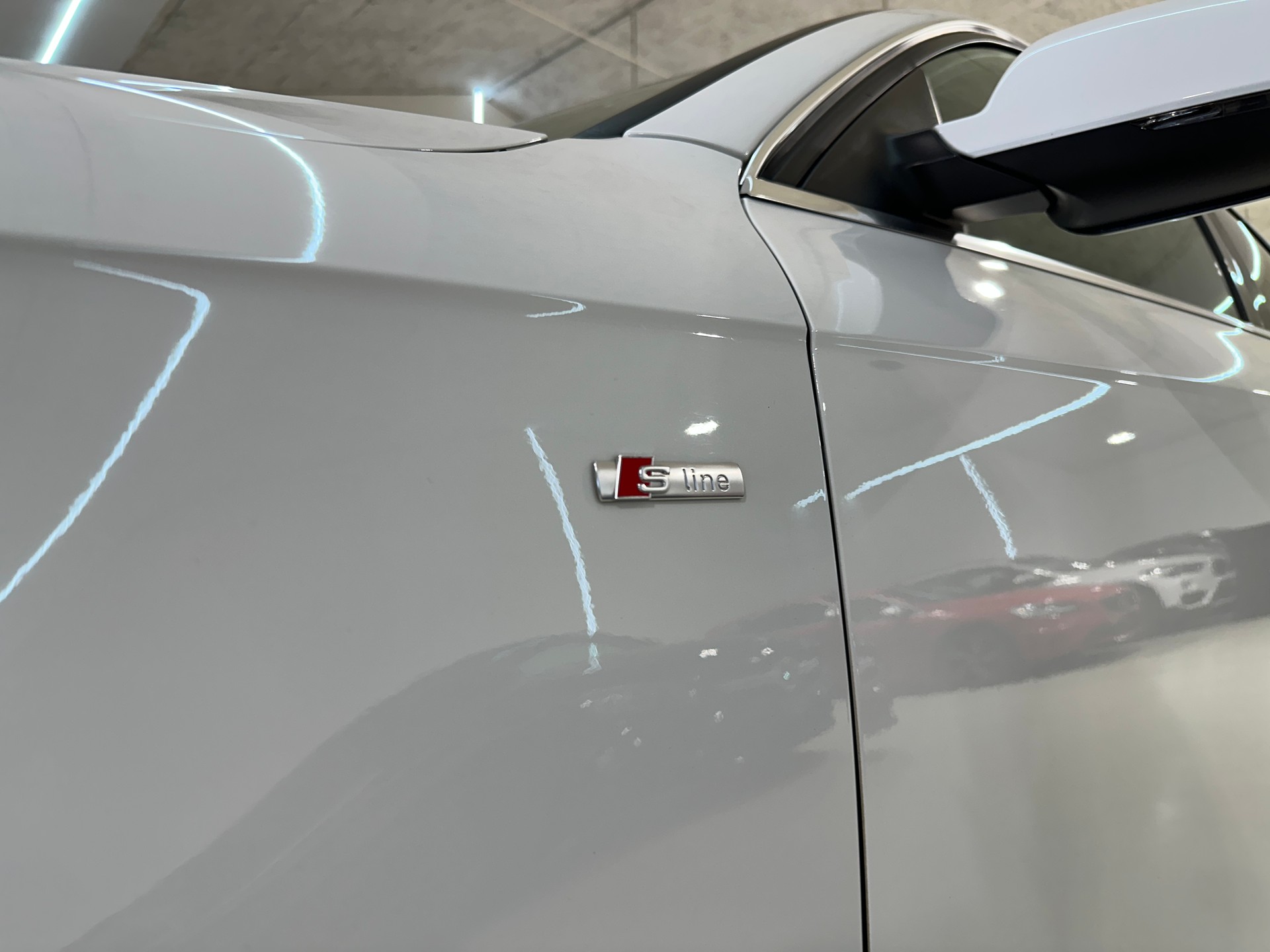 AUDI A4 Avant 2.0 TDI S-Line multitronic-image-4