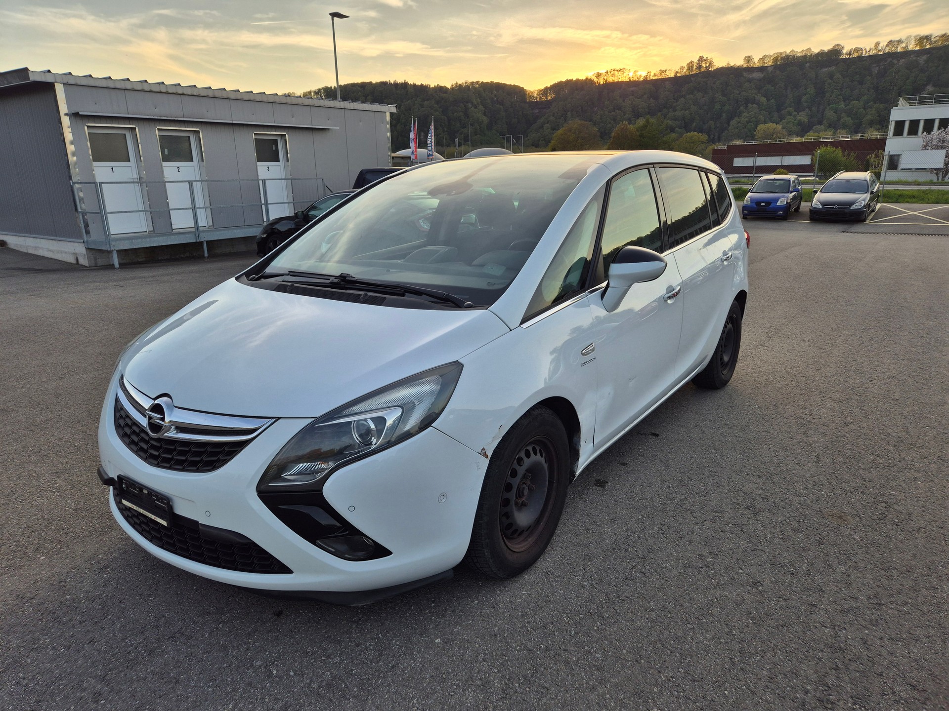 OPEL Zafira Tourer 1.4i 16V Cosmo-image-0