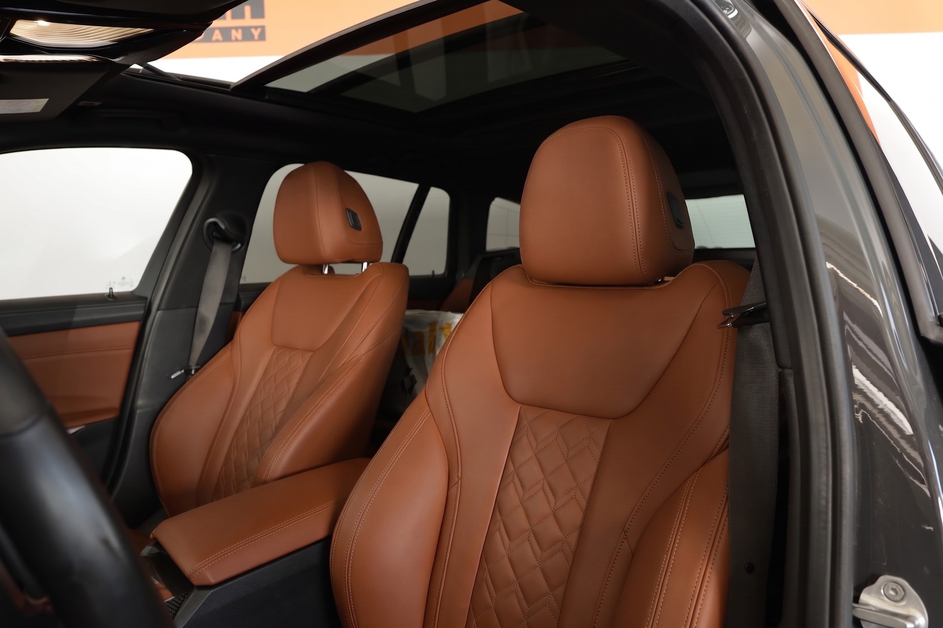 BMW M340i xDrive 48V Touring Steptronic-image-7