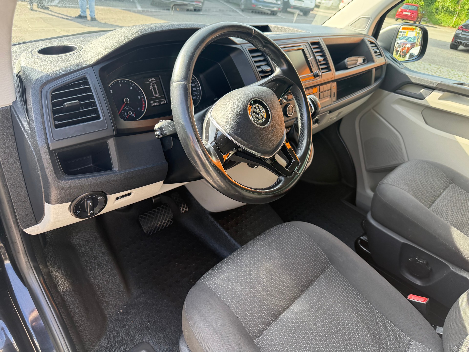 VW T6 2.0 TDI DSG-image-5